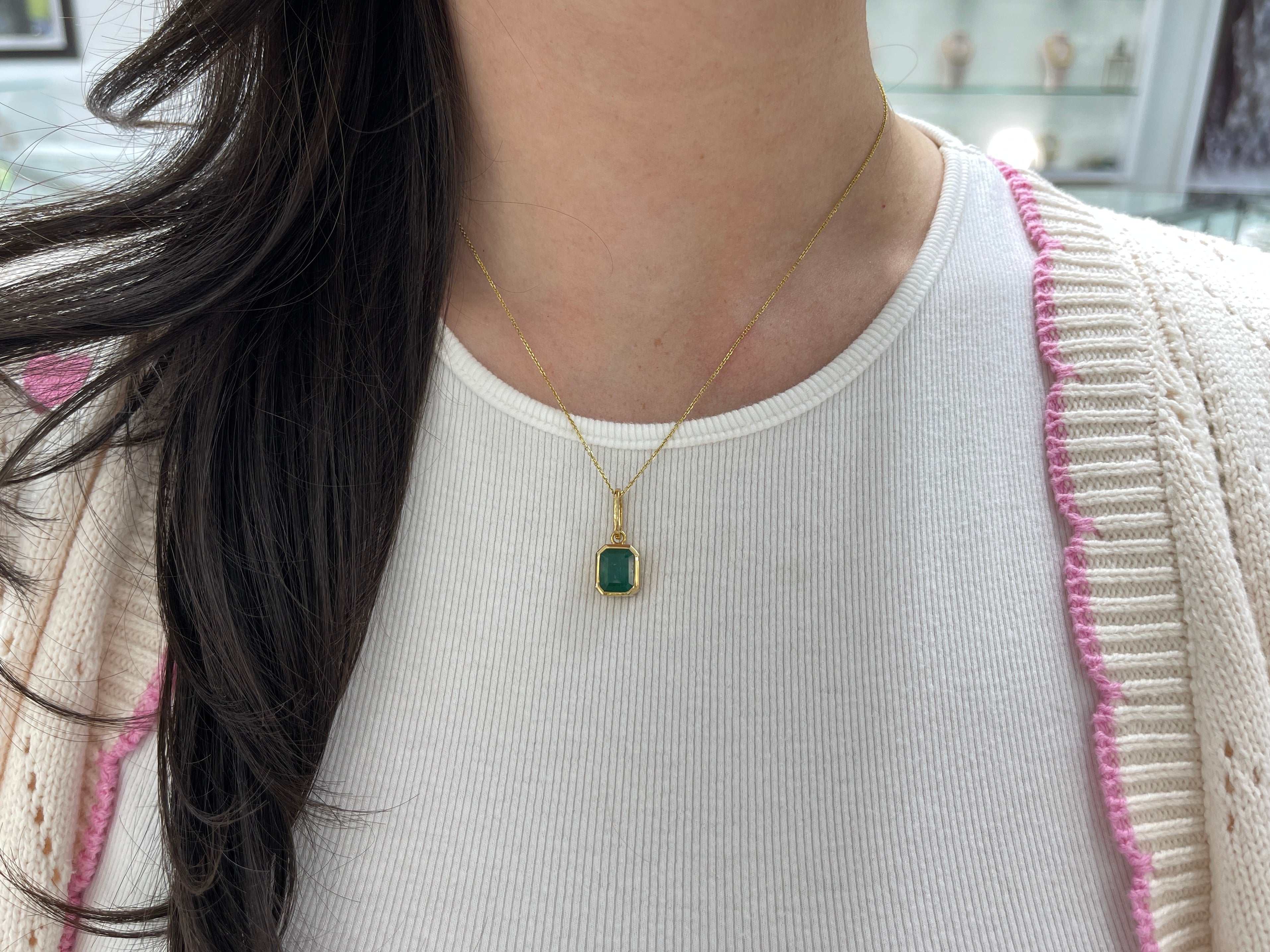 Dark green Zambian emerald necklace with 4.98 carats in a bezel setting on 14K gold, by JR Colombian Emeralds.