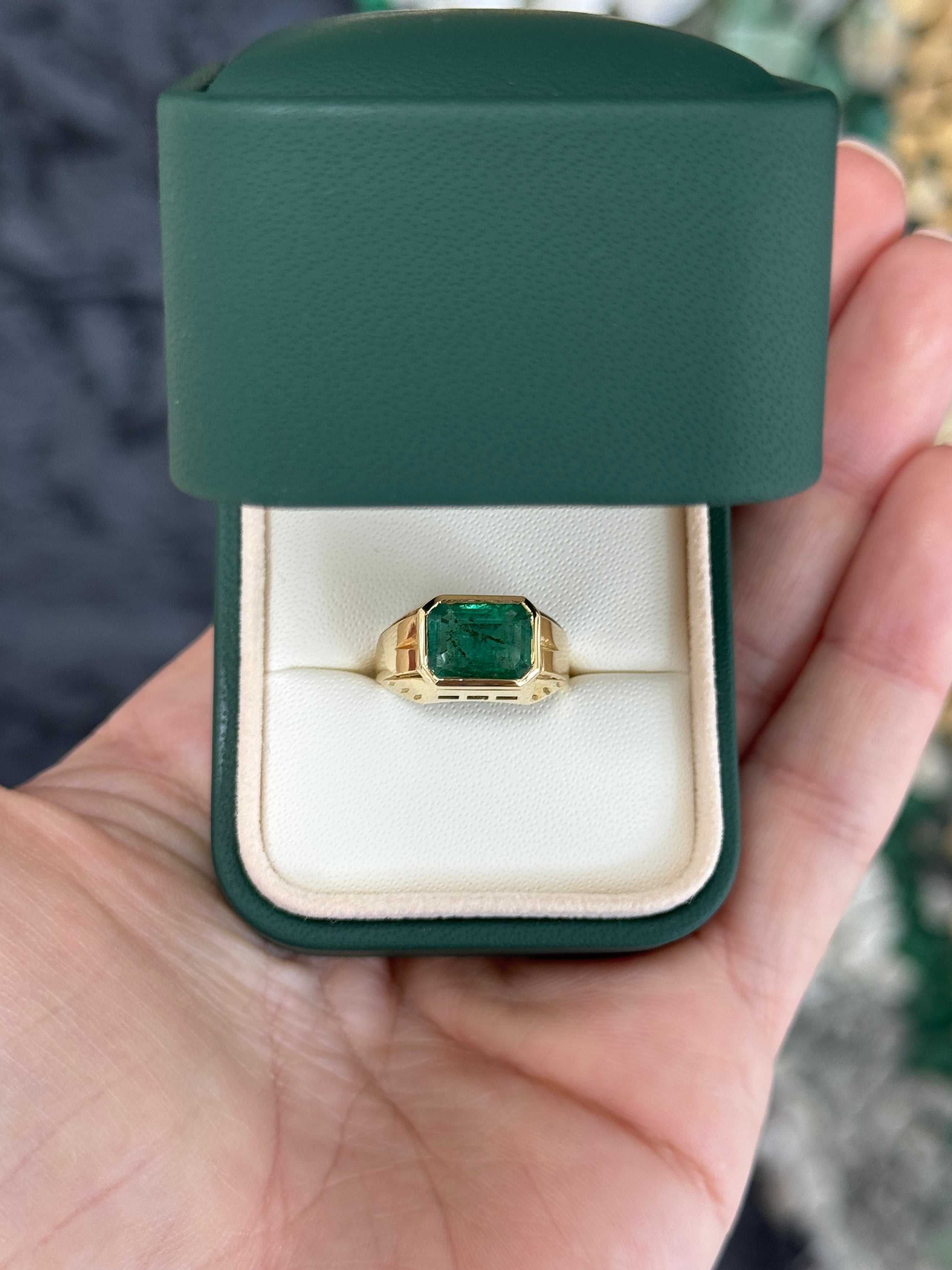 3.14ct 14K Mens East to West Natural Emerald Bezel Ring