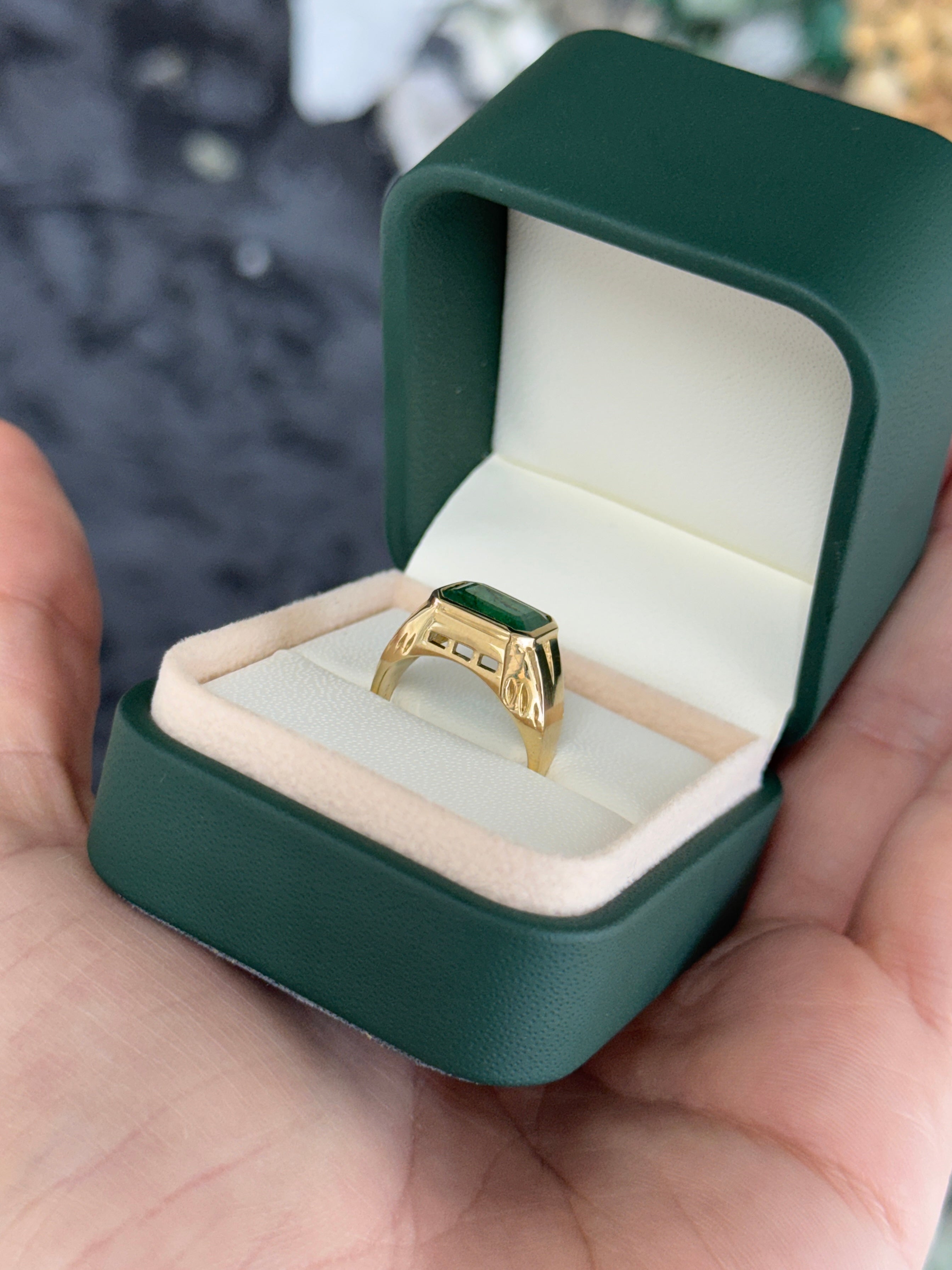 3.14ct 14K Mens East to West Natural Emerald Bezel Ring