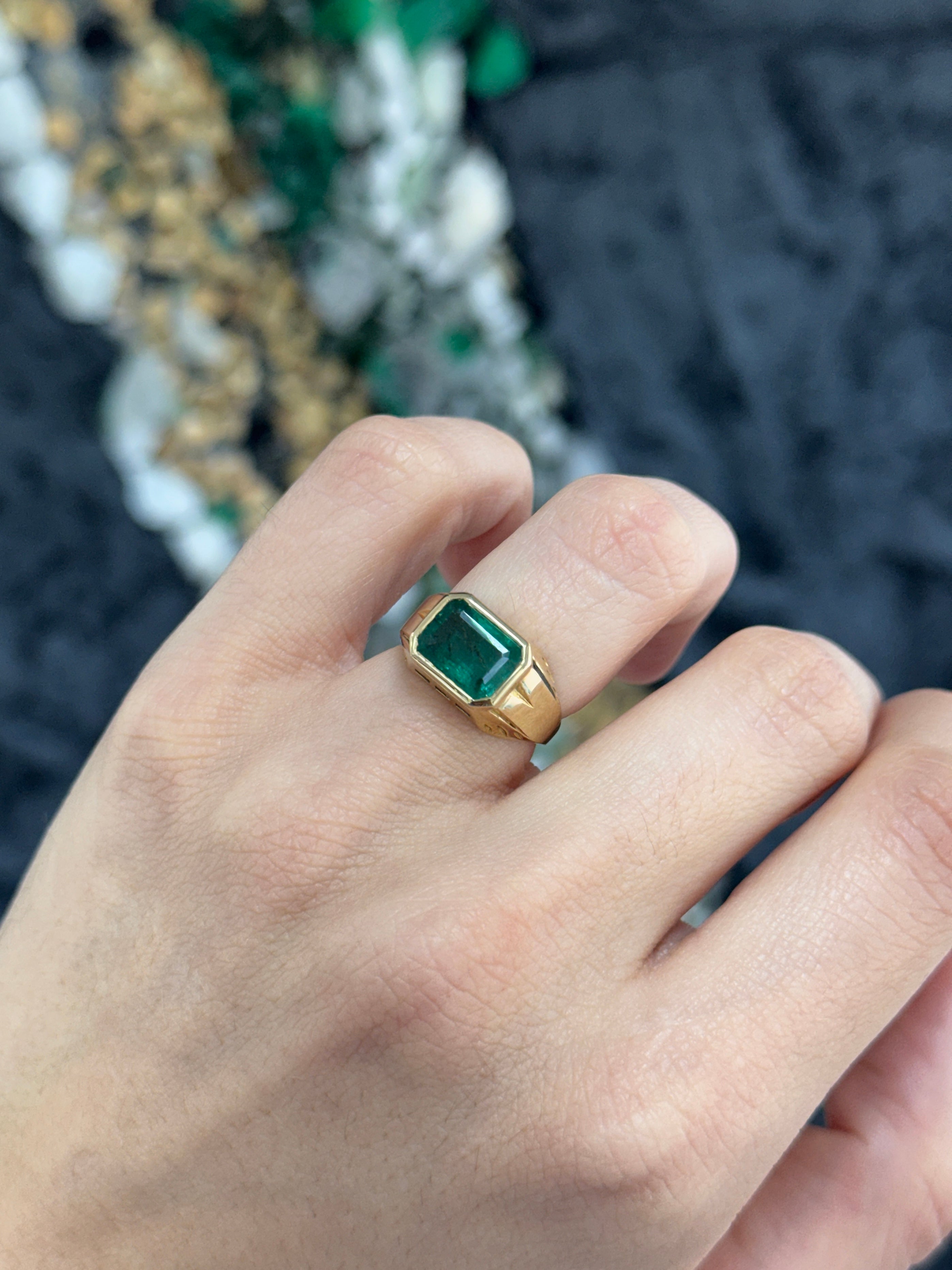 3.14ct 14K Mens East to West Natural Emerald Bezel Ring