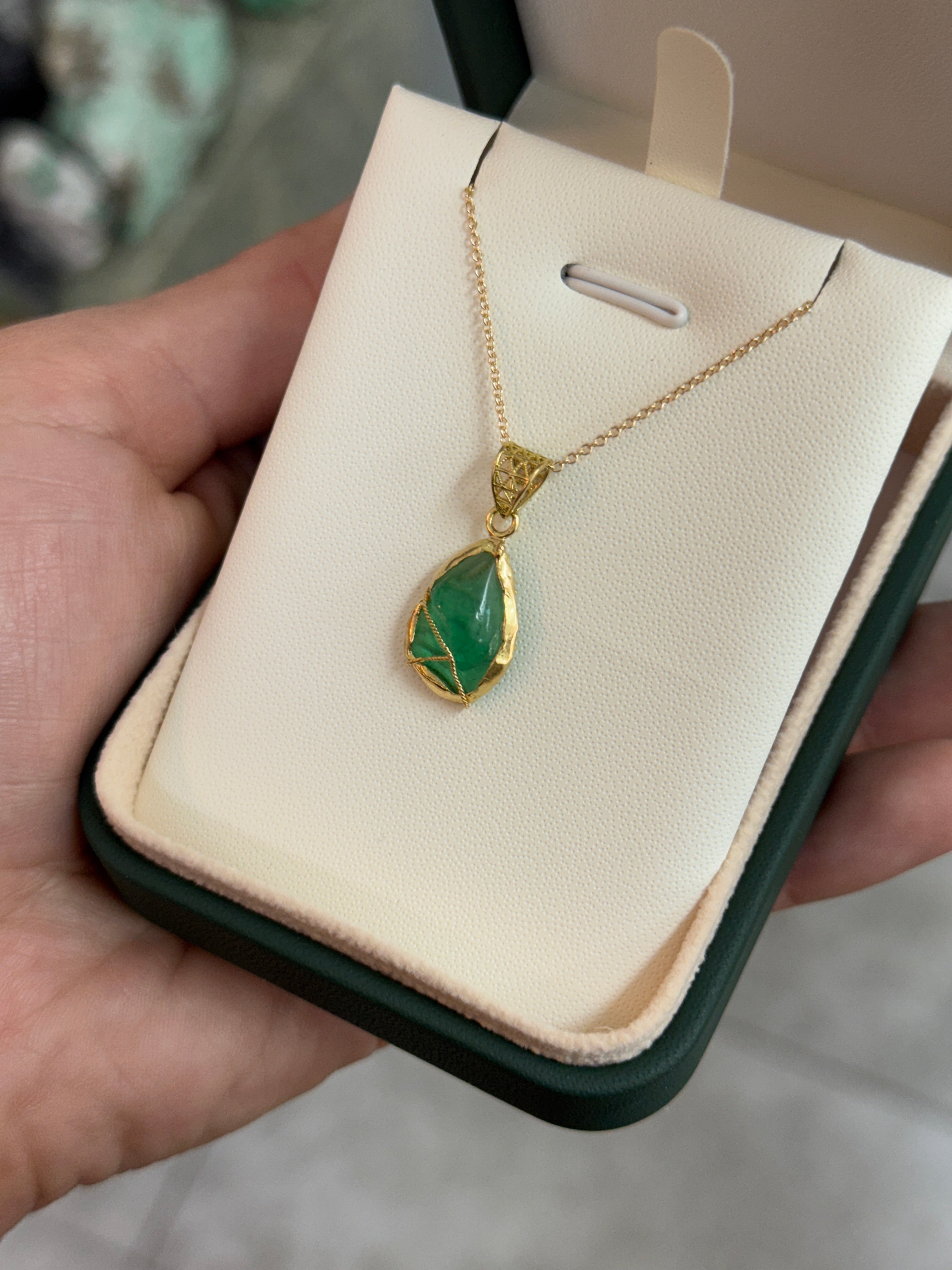 3.70 Carat Vintage Carved Emerald Ammonite Fossil Necklace 18K