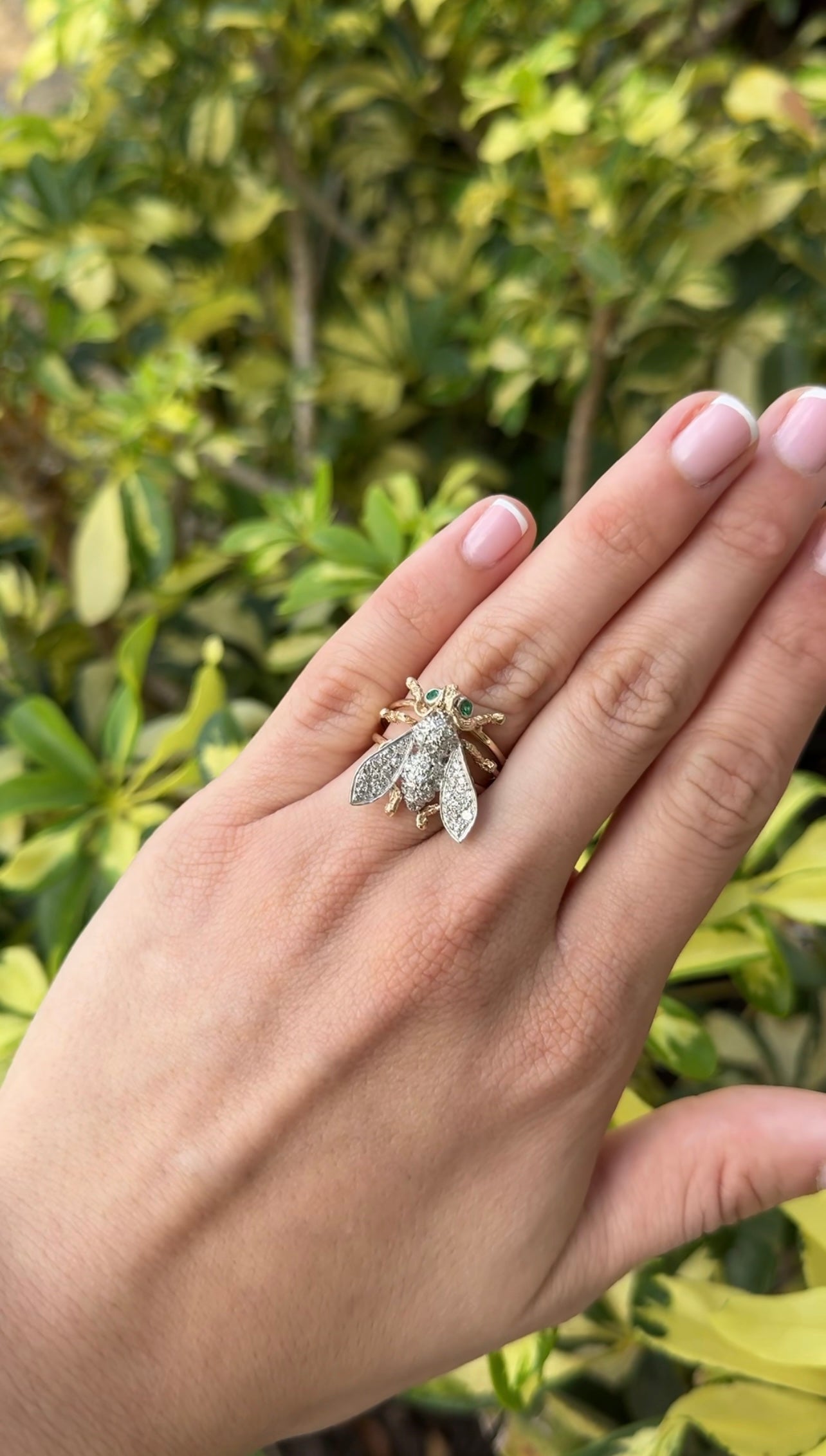 IG Exclusive 0.40tcw Emerald & Diamond Bee Ring 14K Two Toned - JR Colombian Emeralds