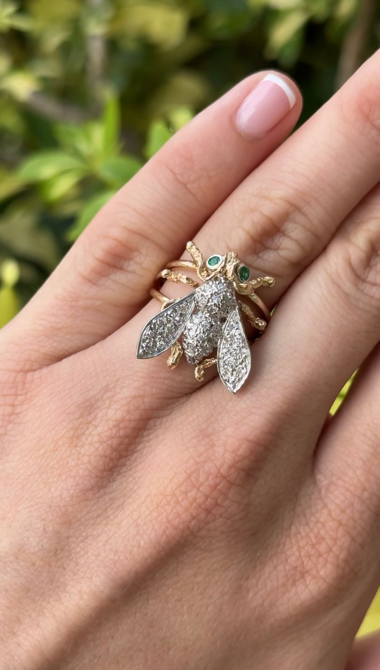 IG Exclusive 0.40tcw Emerald & Diamond Bee Ring 14K Two Toned - JR Colombian Emeralds