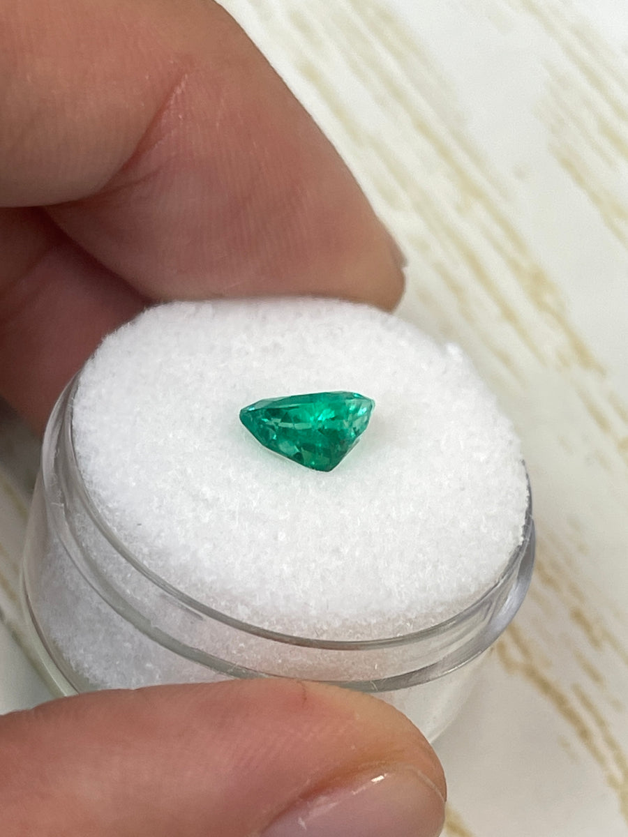AAA+ Colombian Emerald - 1.0 Carat - Beautiful Pear Cut Gem
