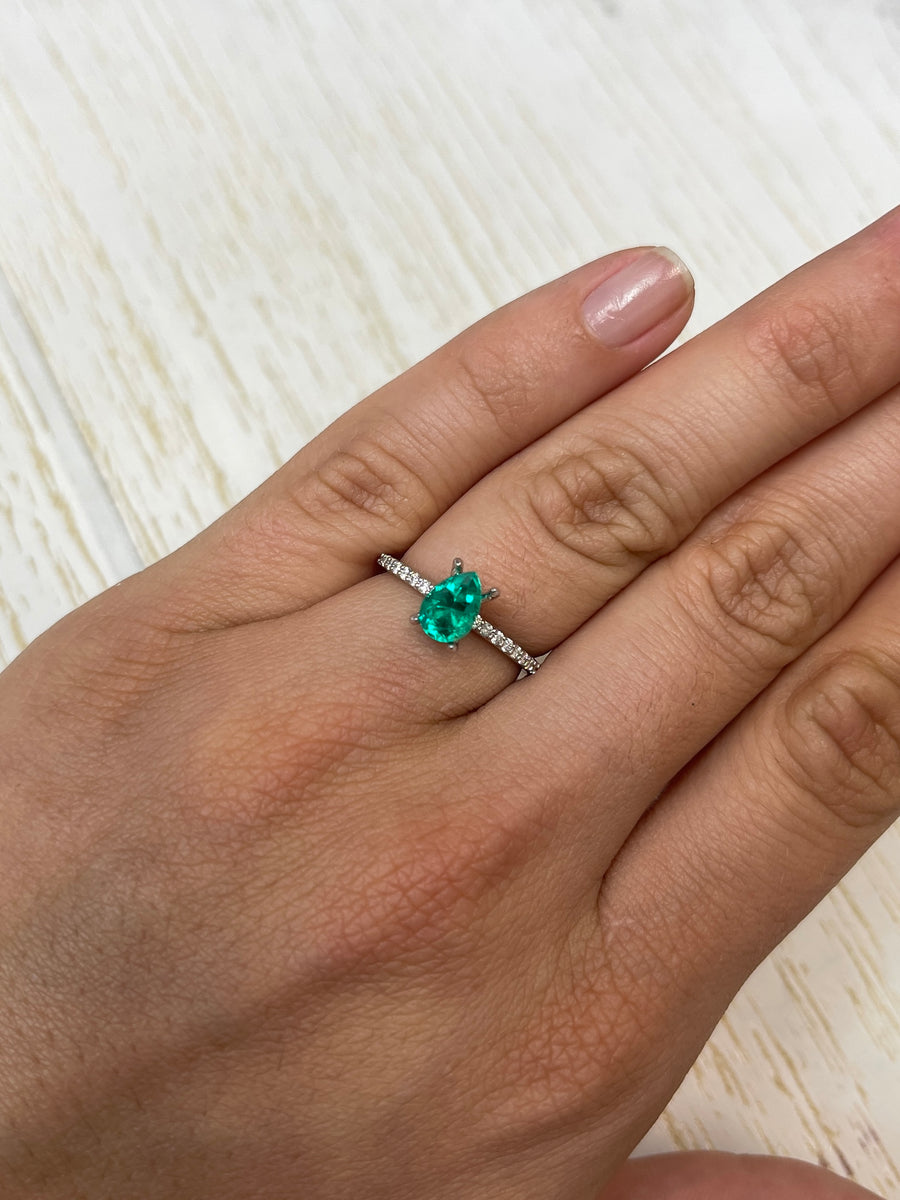Colombian Emerald in Pear Cut - 1.0 Carat - Premium Quality Loose Stone