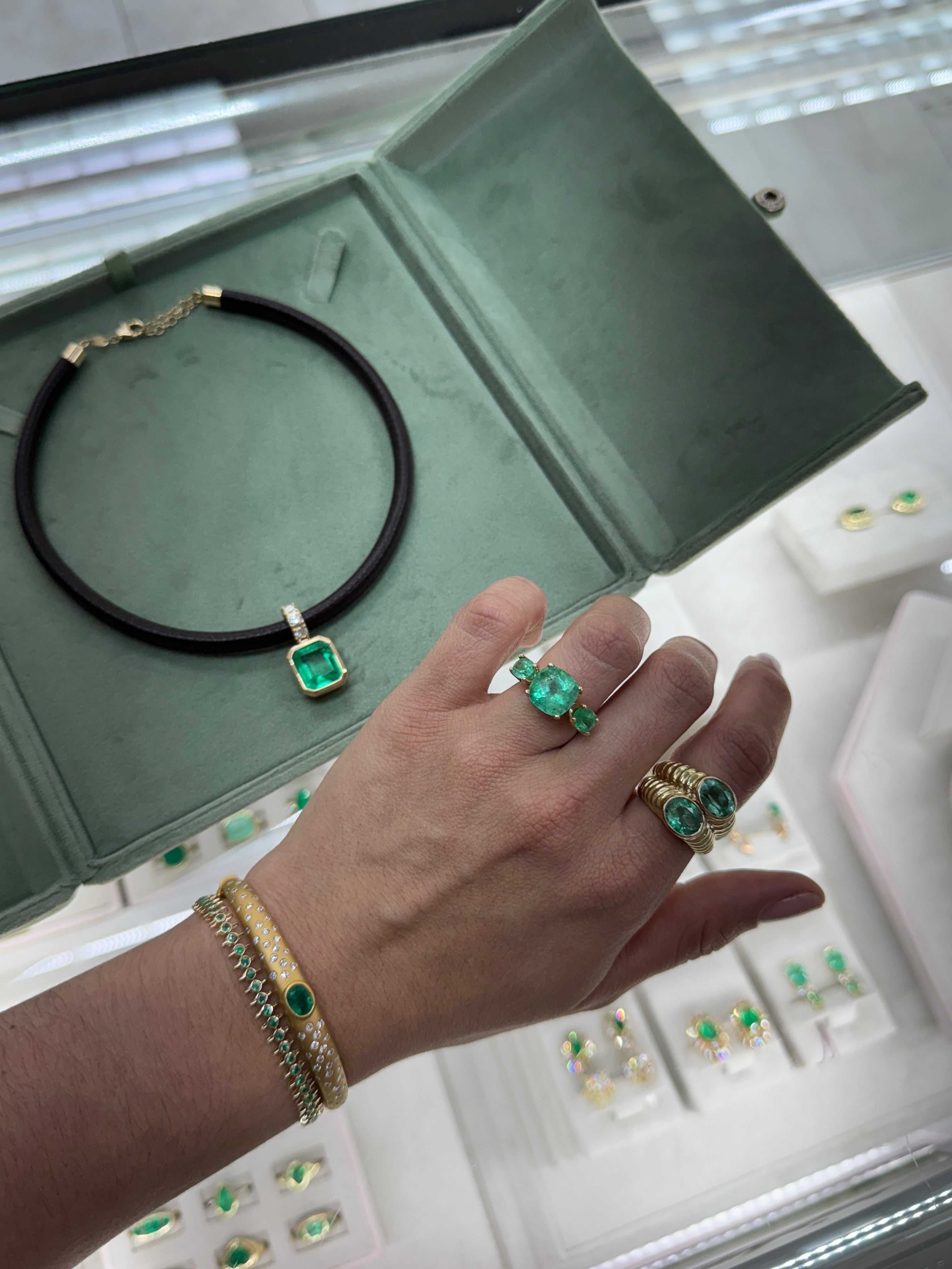 4.25tcw Minty Dualing Toi Et Moi oval Colombian Emeralds Ribbed Ring 14K