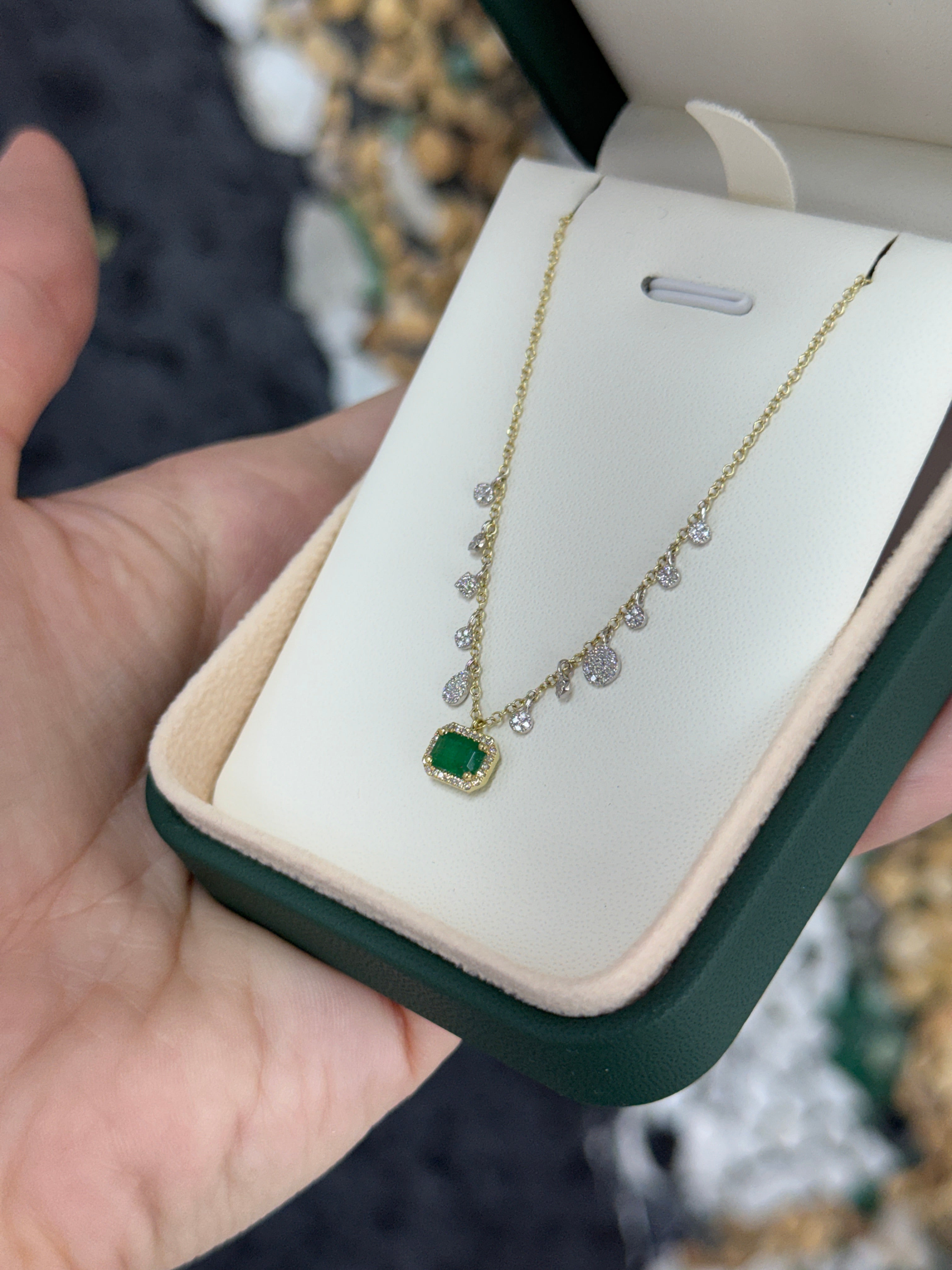 0.78tcw 14K Natural Emerald & Diamond Fringe Necklace