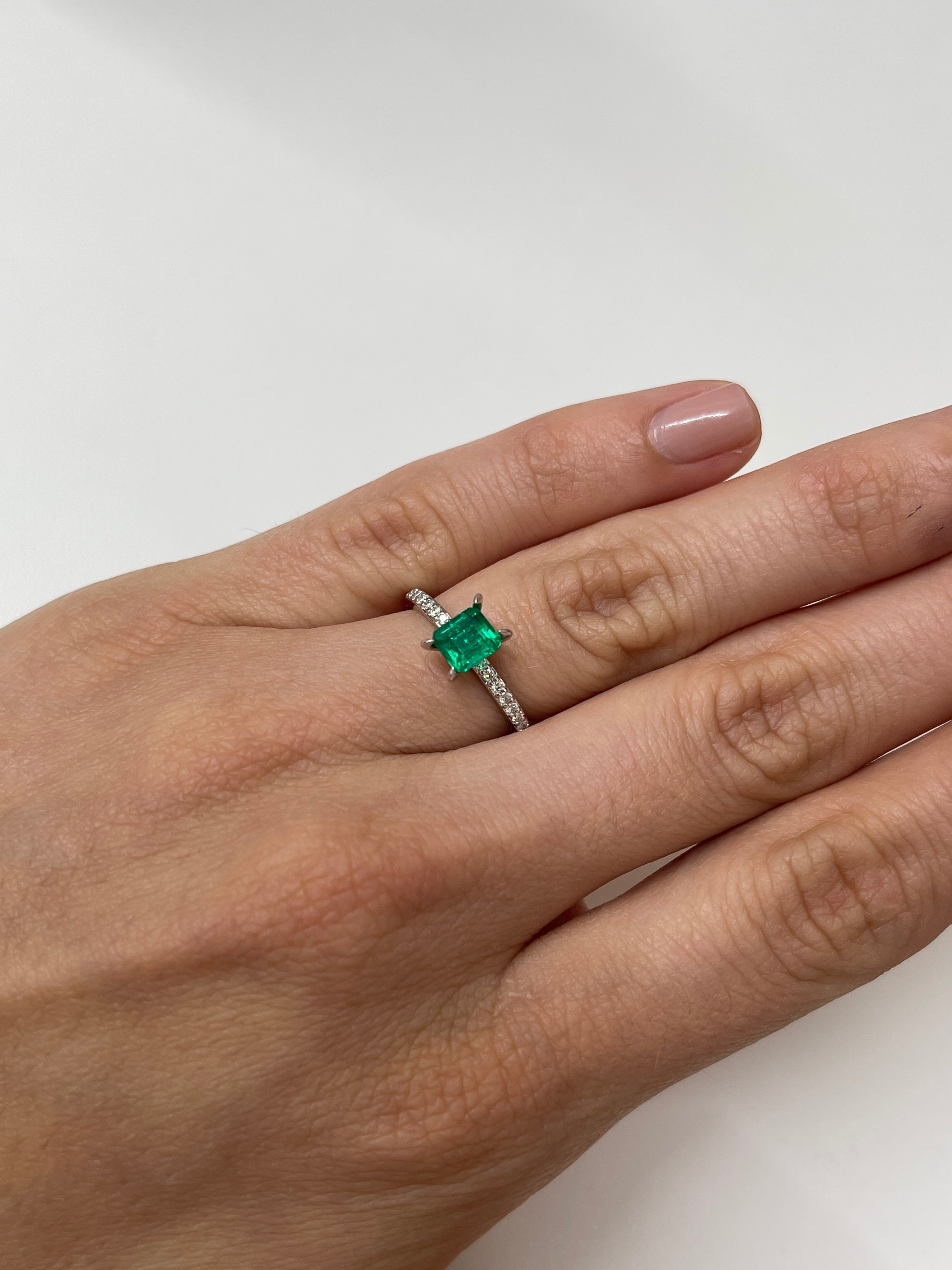 0.90 Carat 5.8x5.4 AAA+ Fine Loose Colombian Emerald-Asscher Cut - JR Colombian Emeralds