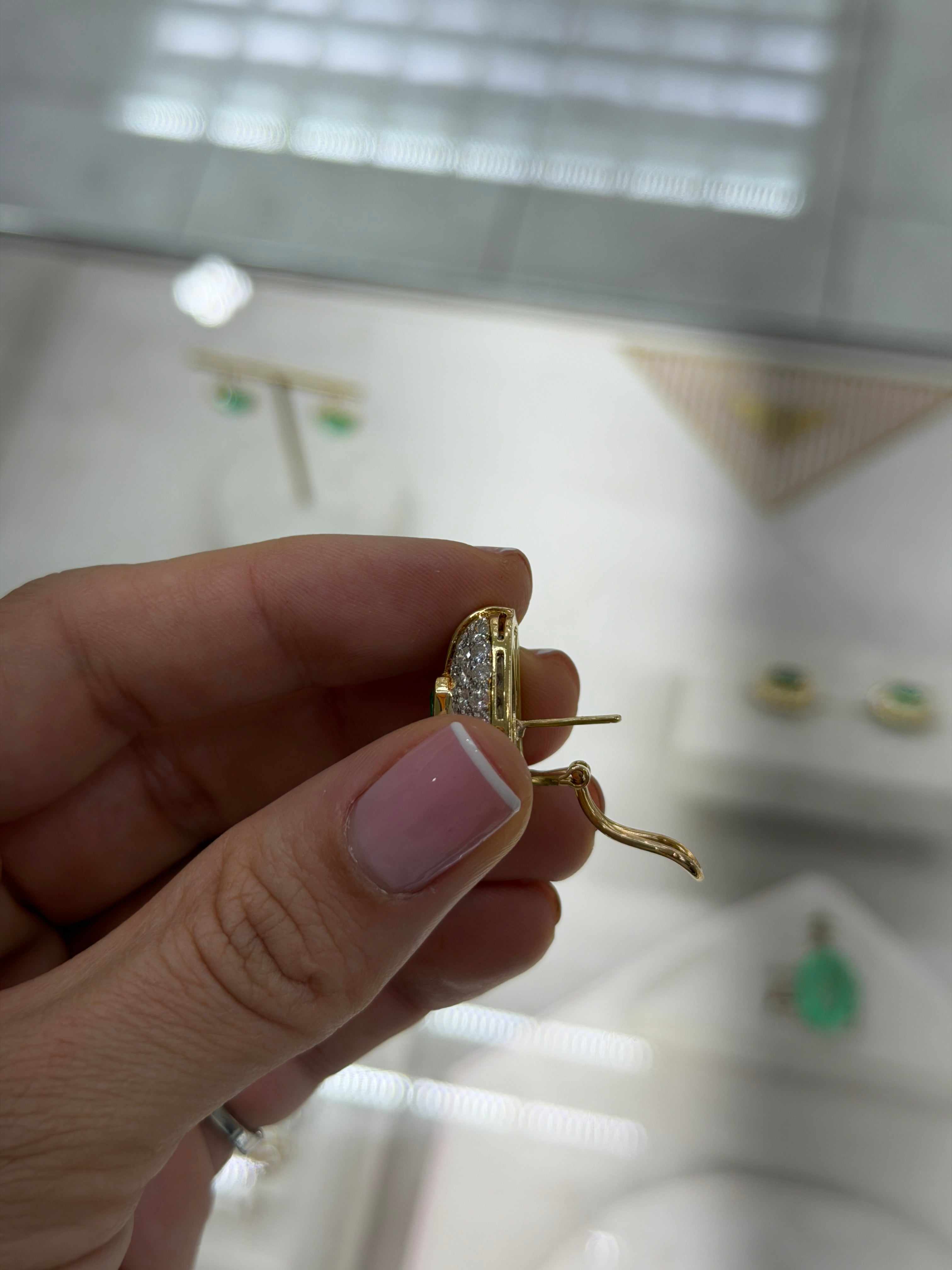 11.40カラット AAA+ コロンビア産エメラルド&ダイヤモンド ステートメントイヤリング 18K