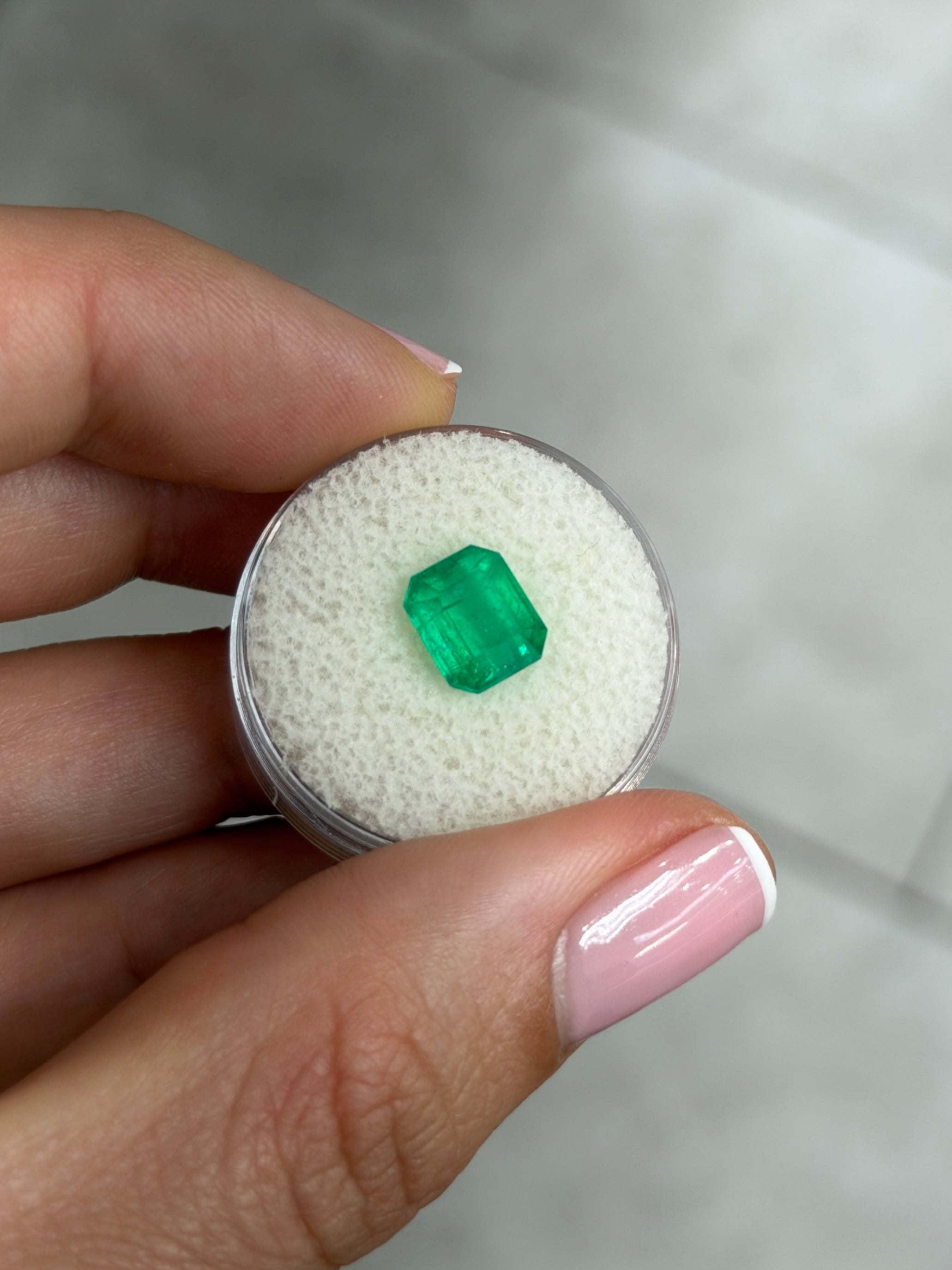 2.57 Carat Natural Vivid Colombian Emerald 9x7 Emerald Cut Yellowish Green Loose Gemstone