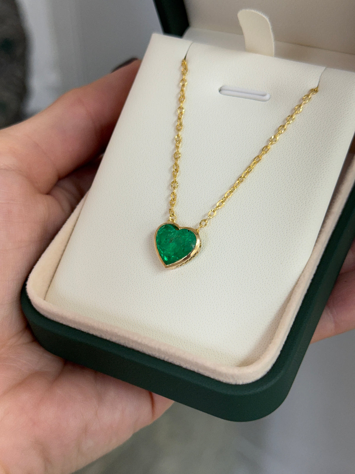 2.98ct 18K Colombian Emerald Heart Cut Solitaire Bezel Necklace