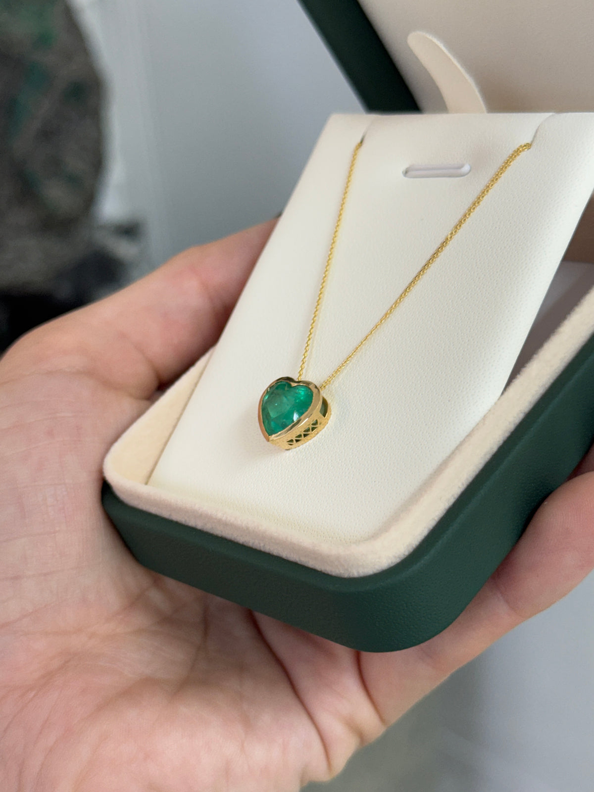 2.72ct 18K Colombian Emerald Heart Cut Solitaire Necklace