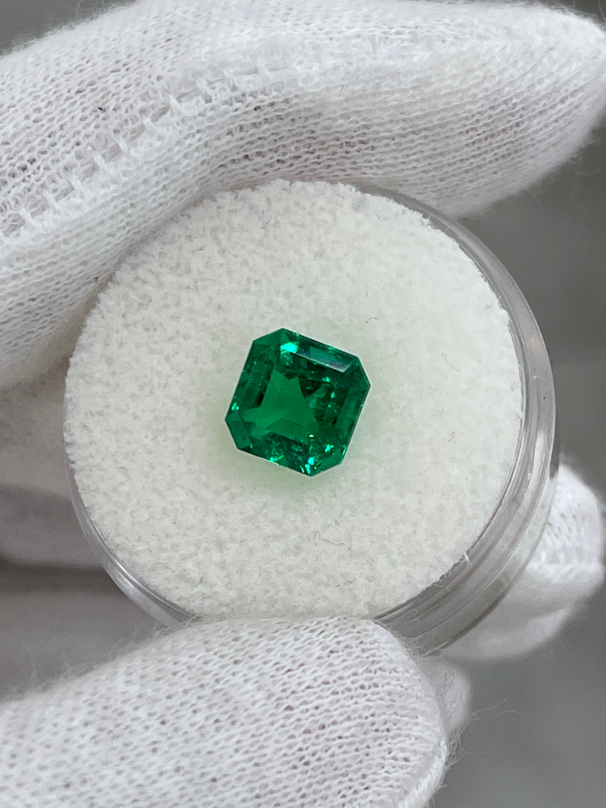 1.93 Carat 7.5x7.3 AAA+ Minor Oil Vivid Natural Loose Colombian Emerald-Asscher Cut - JR Colombian Emeralds
