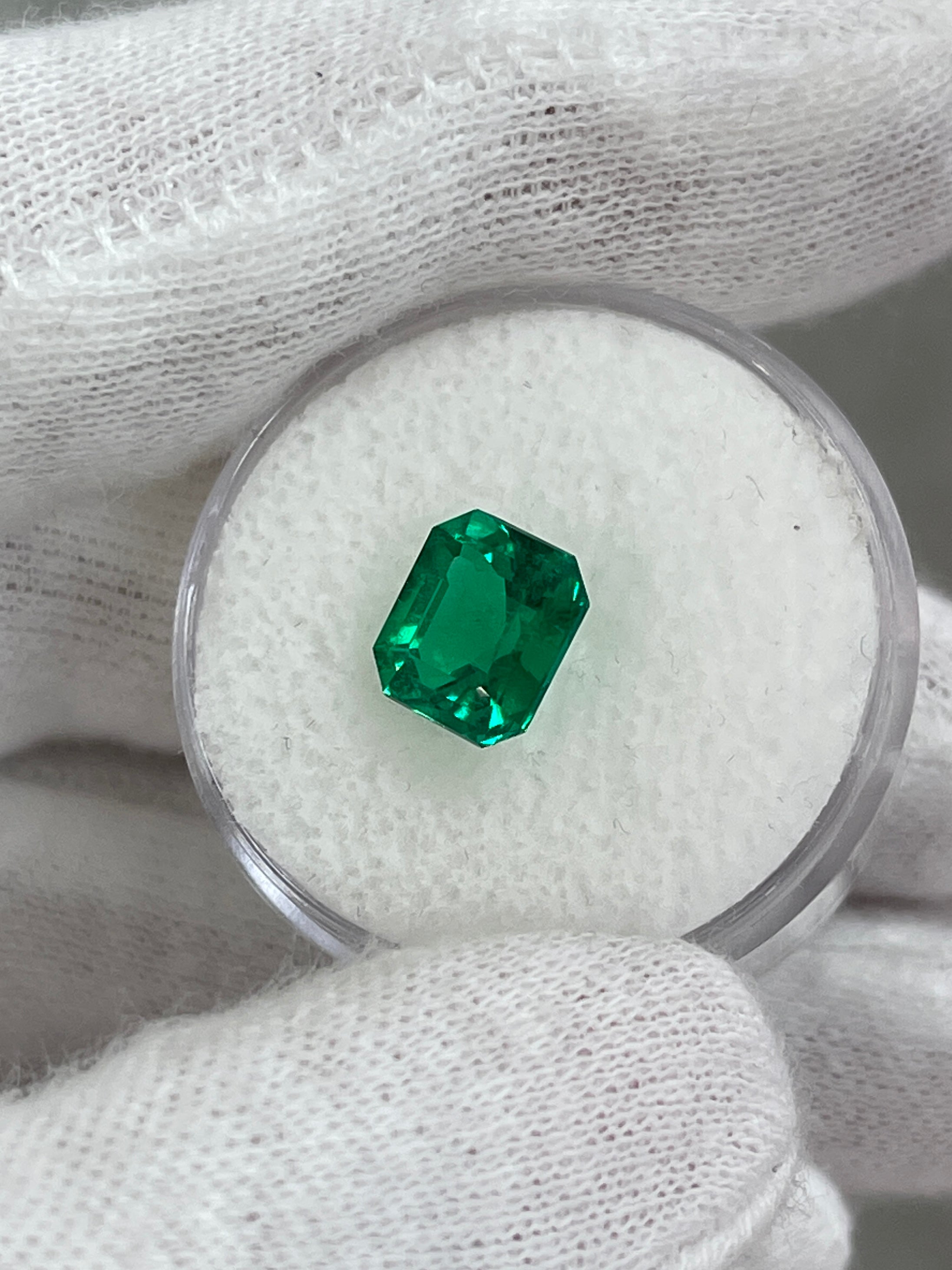 1.99 Carat 8x7 AAA+ Minor Oil Natural Loose Colombian Emerald-Emerald Cut - JR Colombian Emeralds