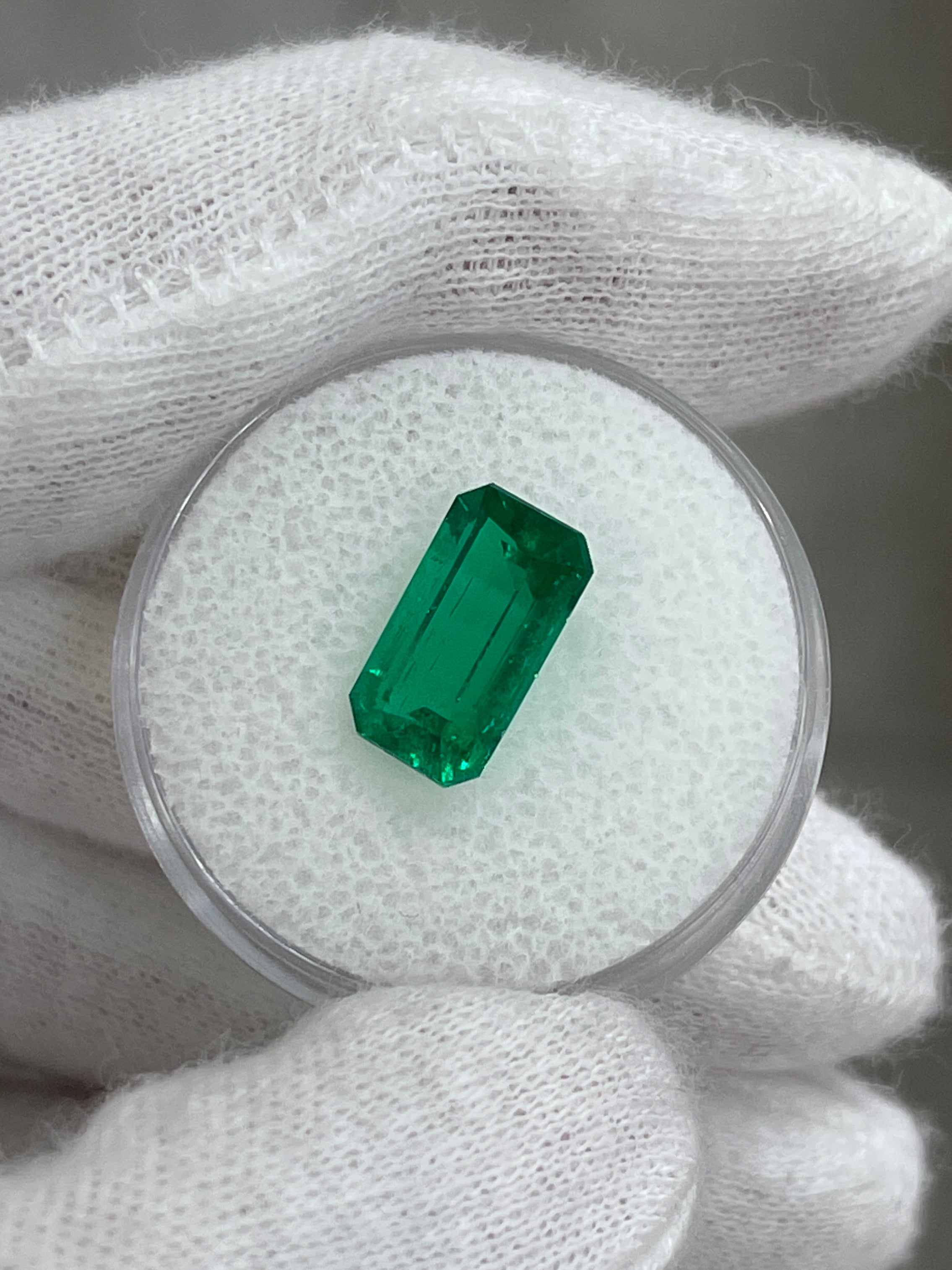 3.10 Carat AAA+ 12x7 Minor Oil Natural Loose Colombian Emerald-Elongated Emerald Cut - JR Colombian Emeralds