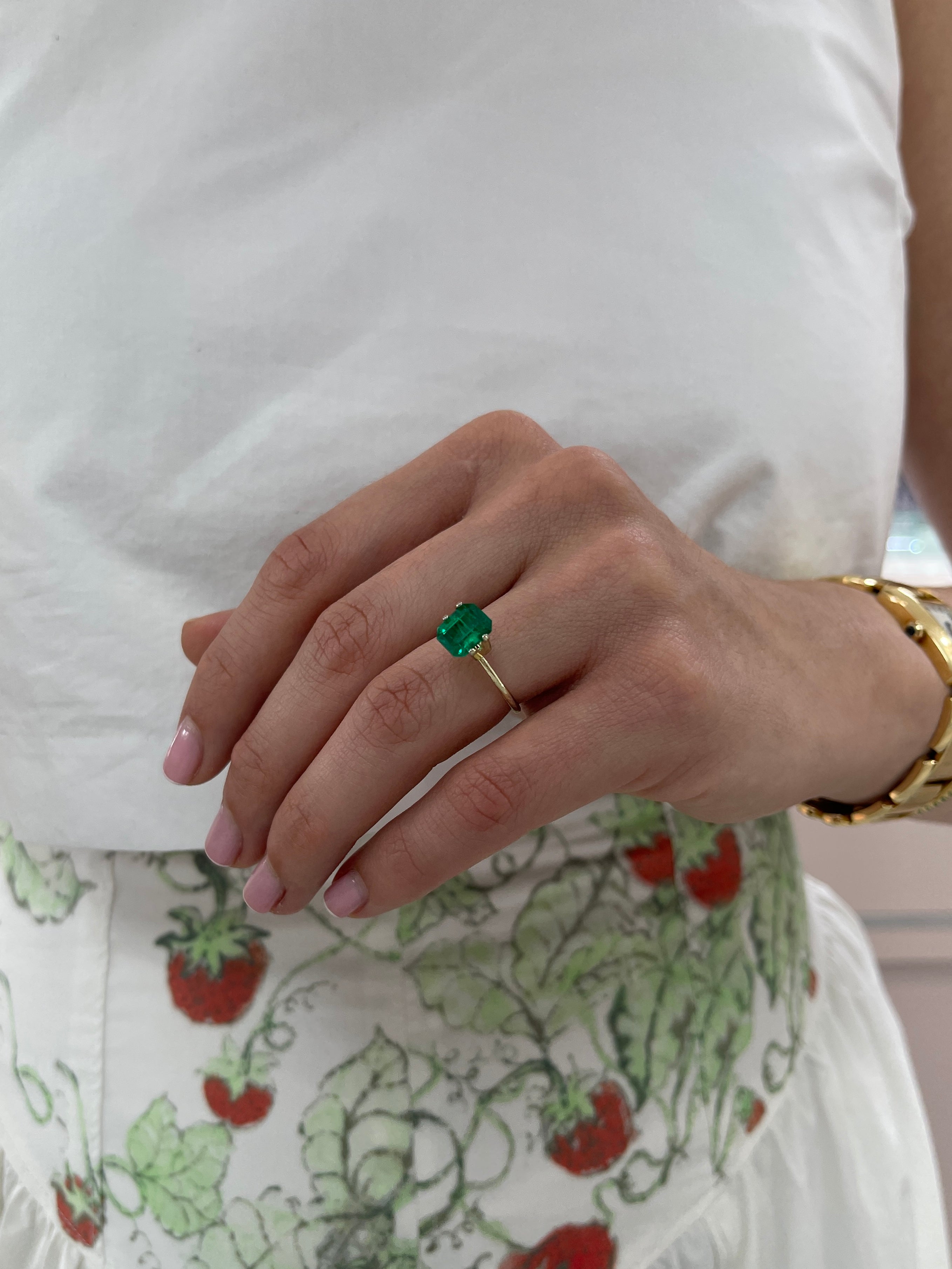 1.98 Carat AAA+ 9x7 Minor Oil Vivid Green Natural Loose Colombian Emerald- Emerald Cut - JR Colombian Emeralds