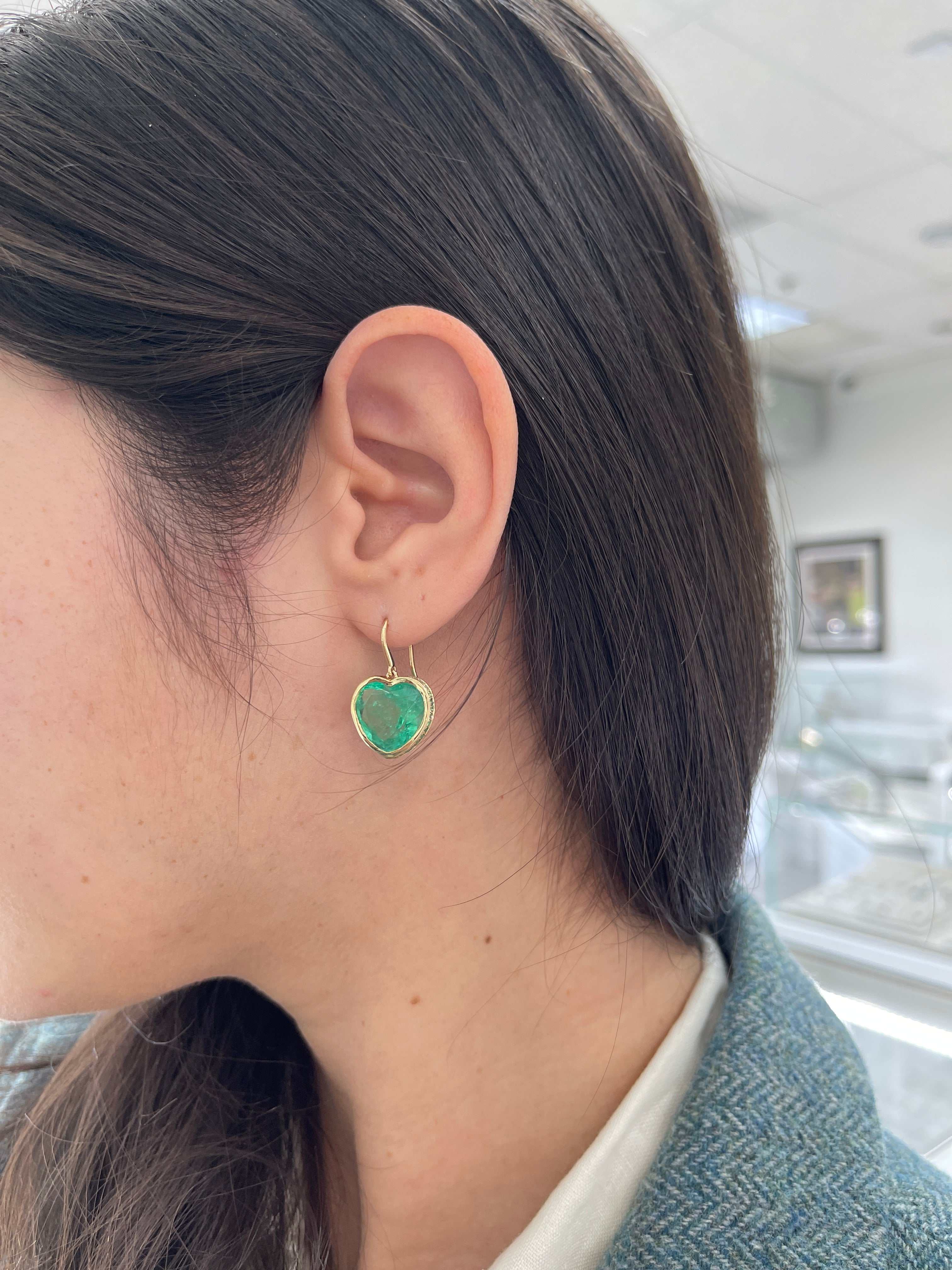 17.40tcw Bubbly Colombian Emerald Heart Dangle Earrings with Ombre Diamond & Emerald Bezel 18K - JR Colombian Emeralds