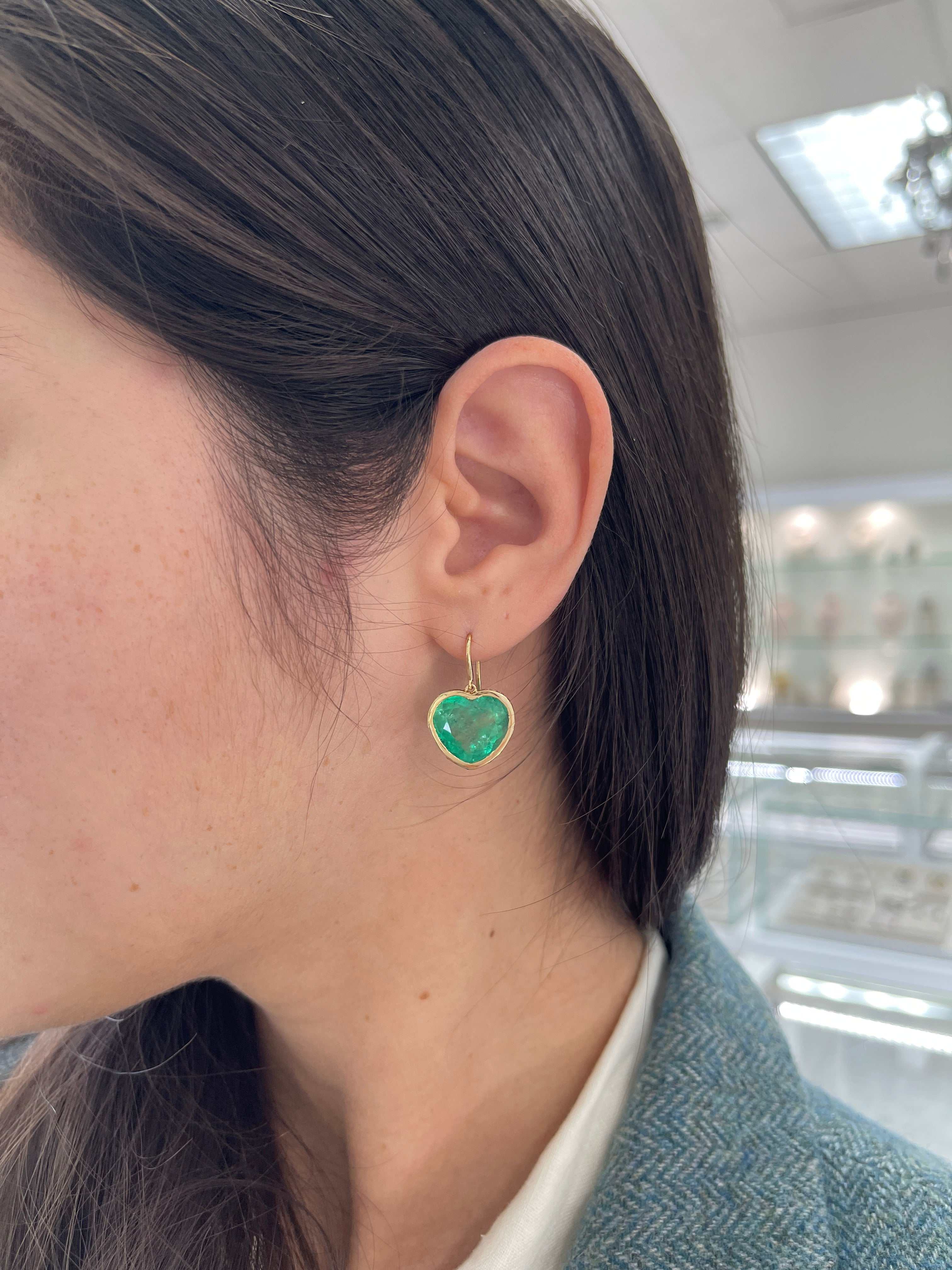 17.40tcw Bubbly Colombian Emerald Heart Dangle Earrings with Ombre Diamond & Emerald Bezel 18K - JR Colombian Emeralds