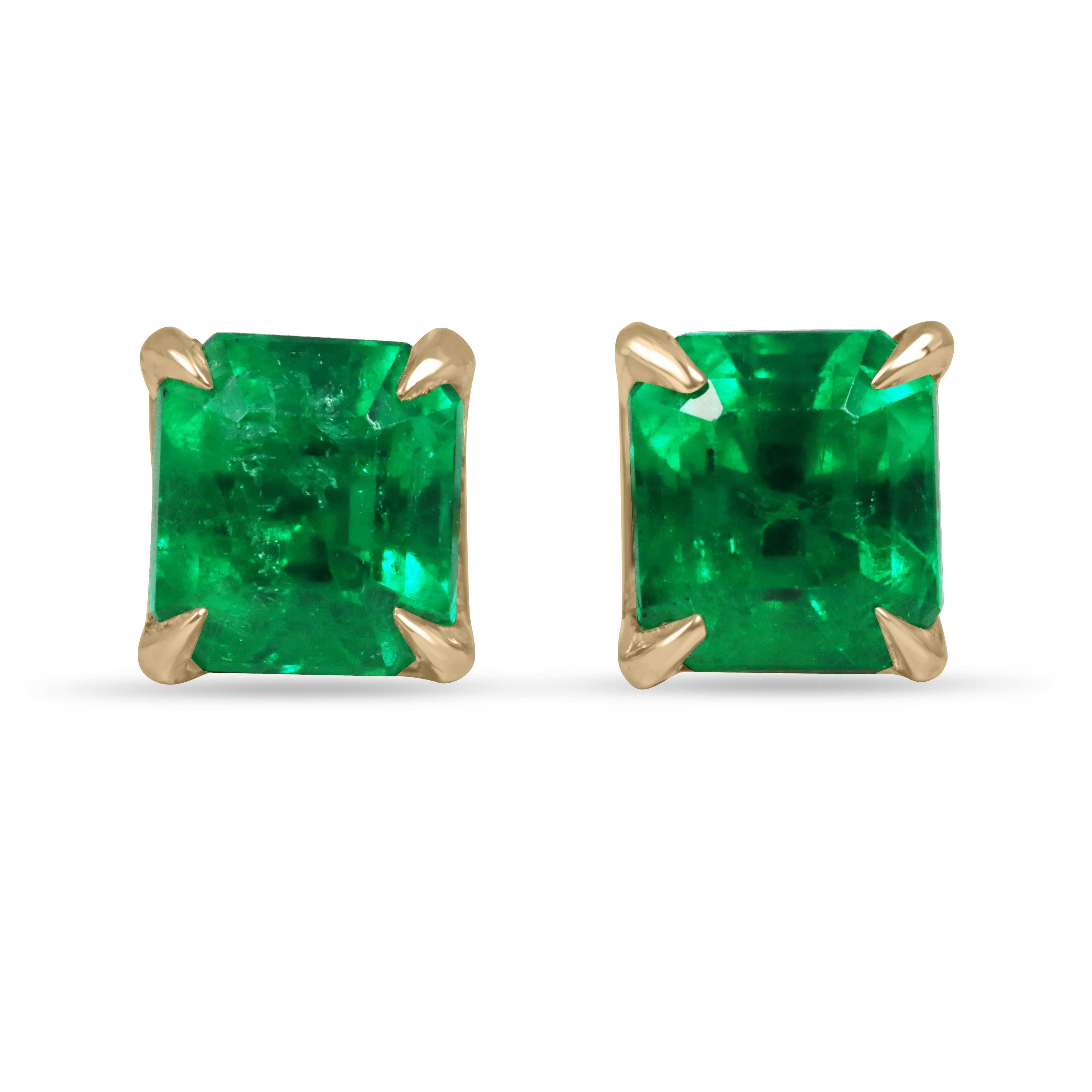 1,26 Karat AAA+ kolumbianische Smaragde im Asscher-Schliff als Ohrstecker in einer vierfachen Fassung aus 18 Karat Gelbgold
