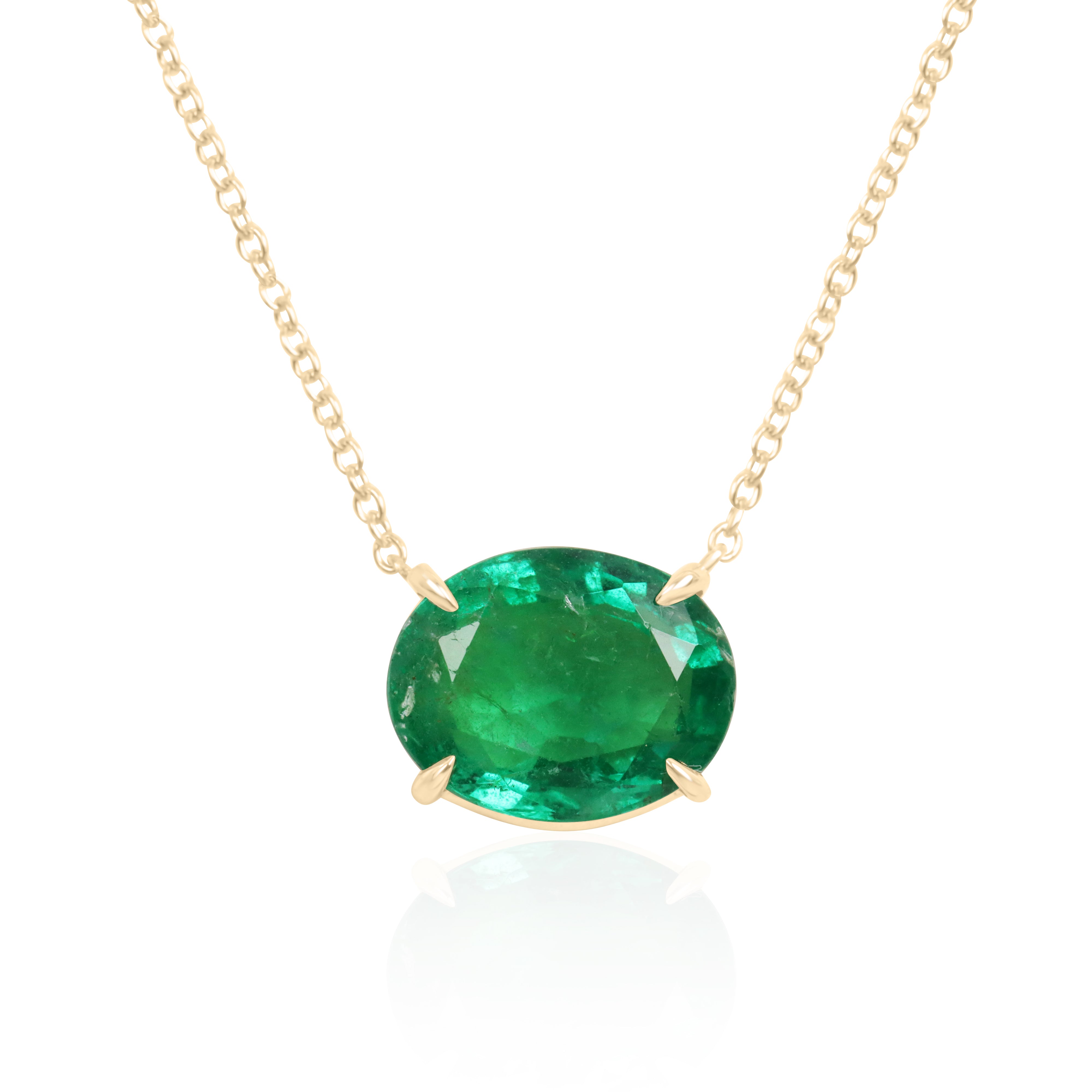 Collana con solitario a forma di smeraldo ovale naturale verde erba da 2,95 carati, orientamento est-ovest, in oro 18 carati