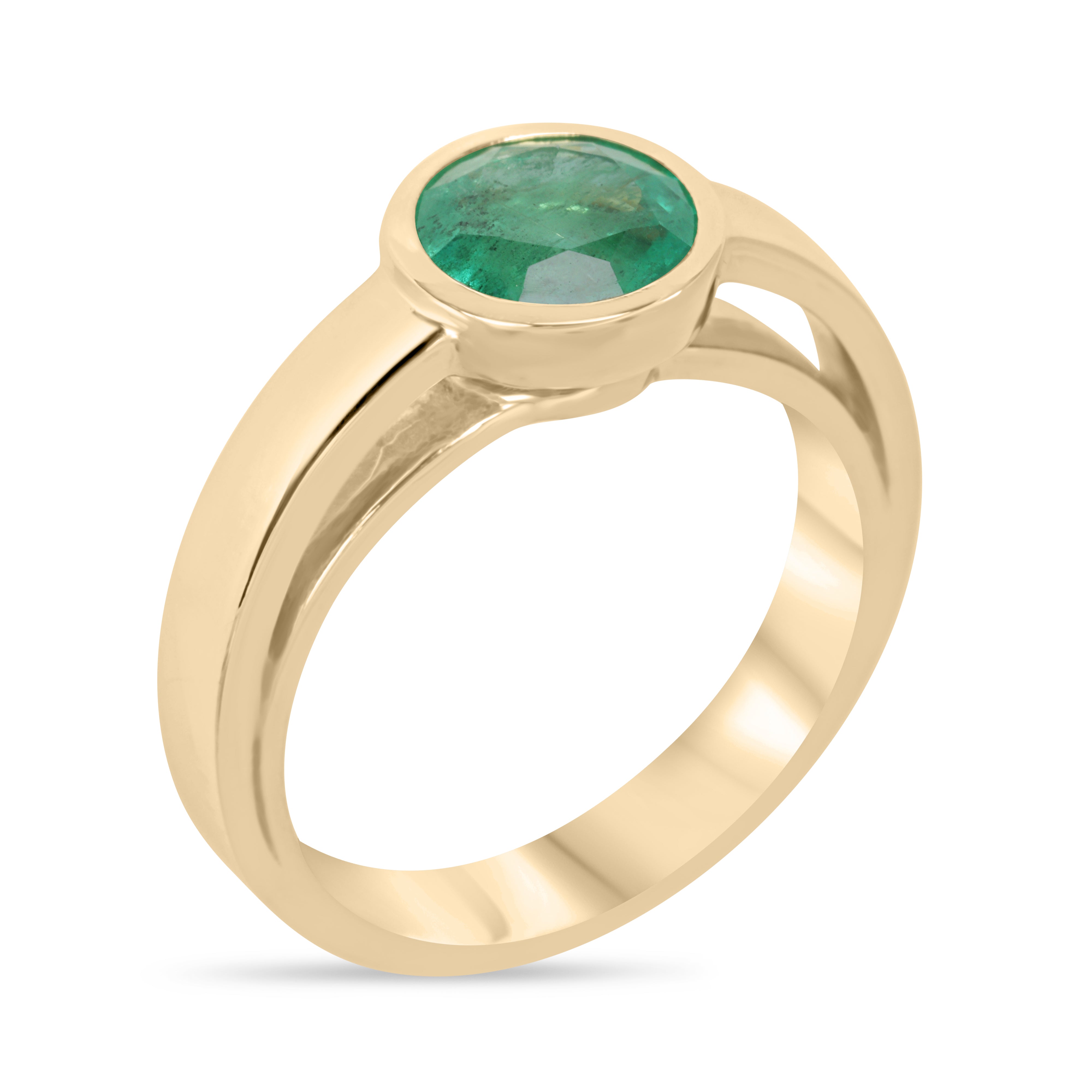 14K gold bezel set round emerald solitaire ring with 1.73 carats from JR Colombian Emeralds, showcasing the elegant gemstone.
