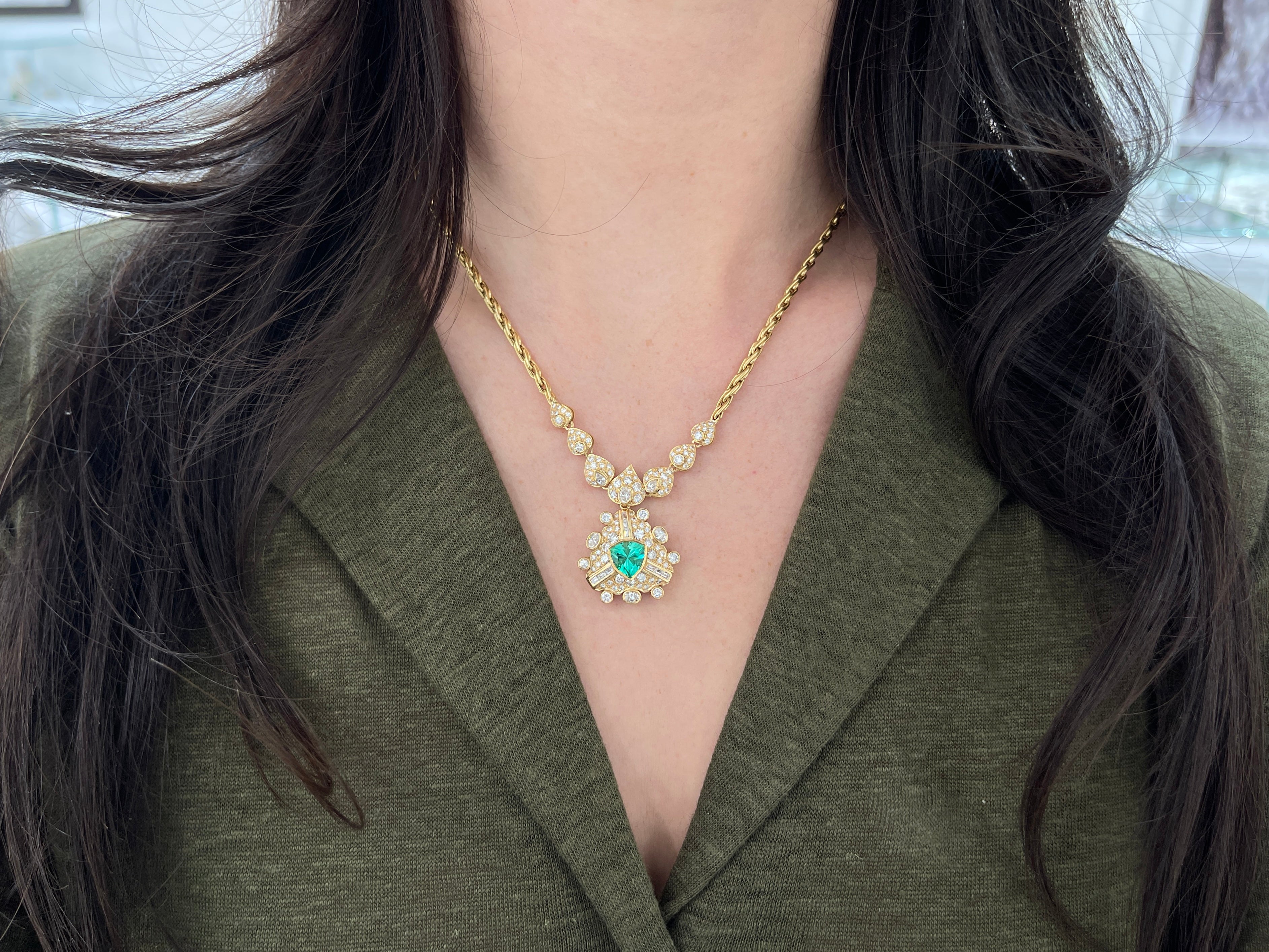Vintage 1980s Colombian Emerald & Diamond Necklace 18K Gold – 6.28 TCW Trillion-Cut AAA Natural Emerald - JR Colombian Emeralds