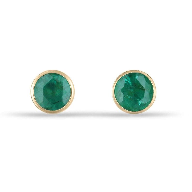 14K natural lush green round cut emerald stud earrings in gold setting.