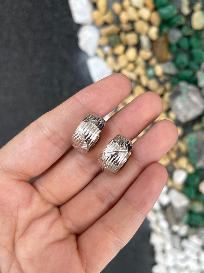Colombian Emerald 18K white gold hoop earrings with 10mm zigzag V vertical stripe design, lightweight and stylish jewelry accessory