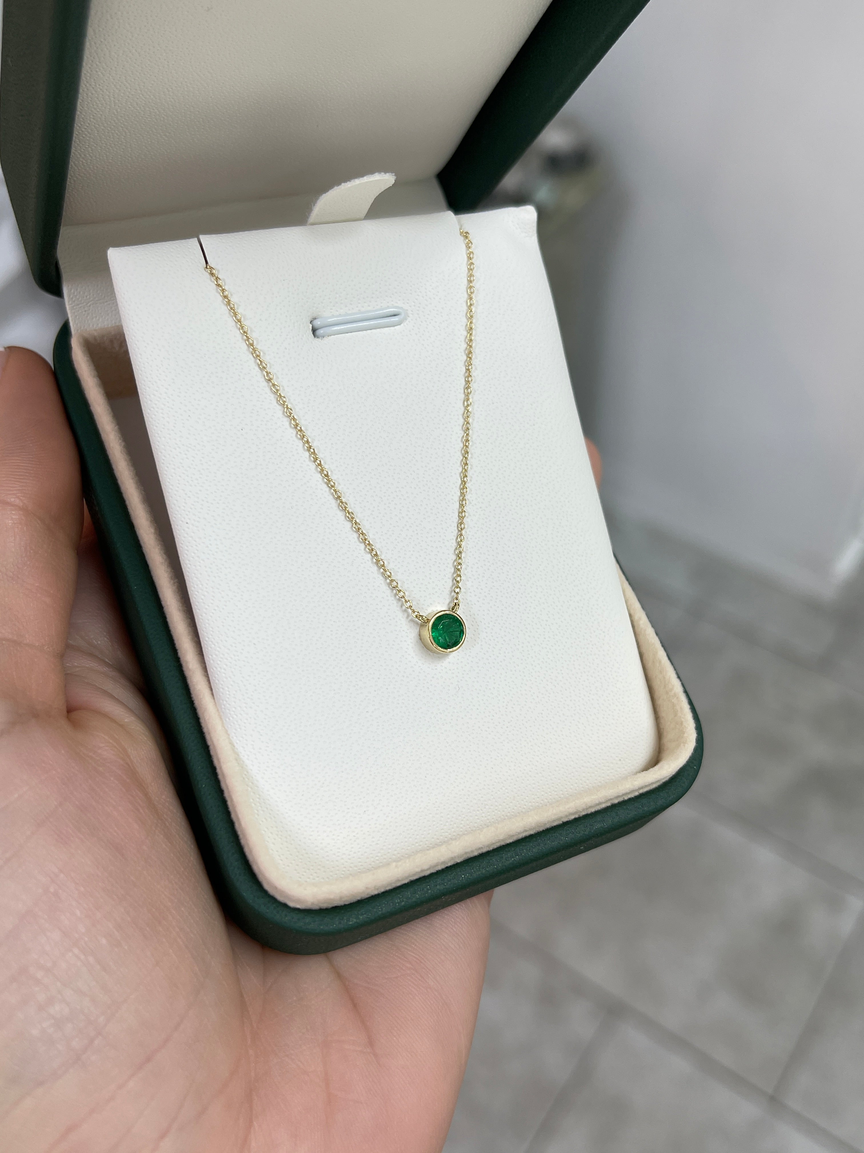 0.42ct 18K AAA Quality Rich Green Round Cut Emerald Necklace - JR Colombian Emeralds