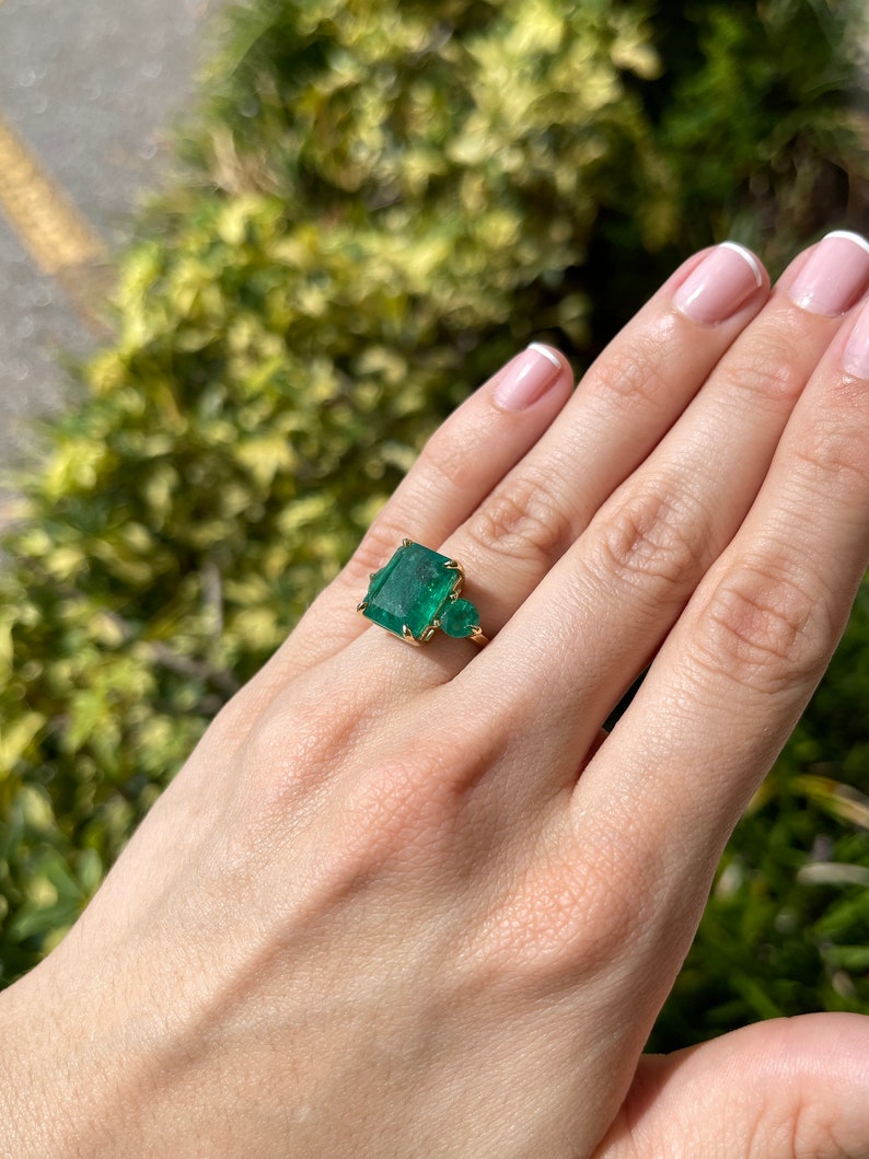 9.21tcw Large Dark Vibrant Green Emerald Trilogy Engagement Ring 18K Yellow Gold - JR Colombian Emeralds
