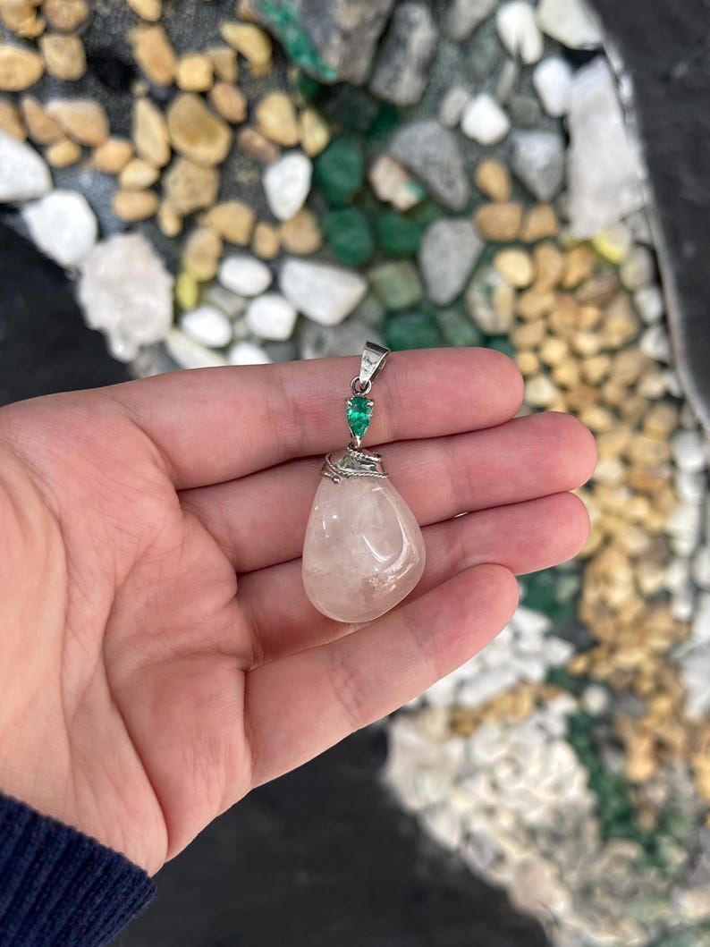 Natural pear cut emerald and quartz pendant necklace with lush green stones from Colombian Emerald, 0.78ct SS baroque design