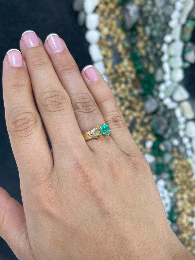 Vivid spring green round emerald engagement ring with diamond accents in 14K gold, by Colombian Emerald.