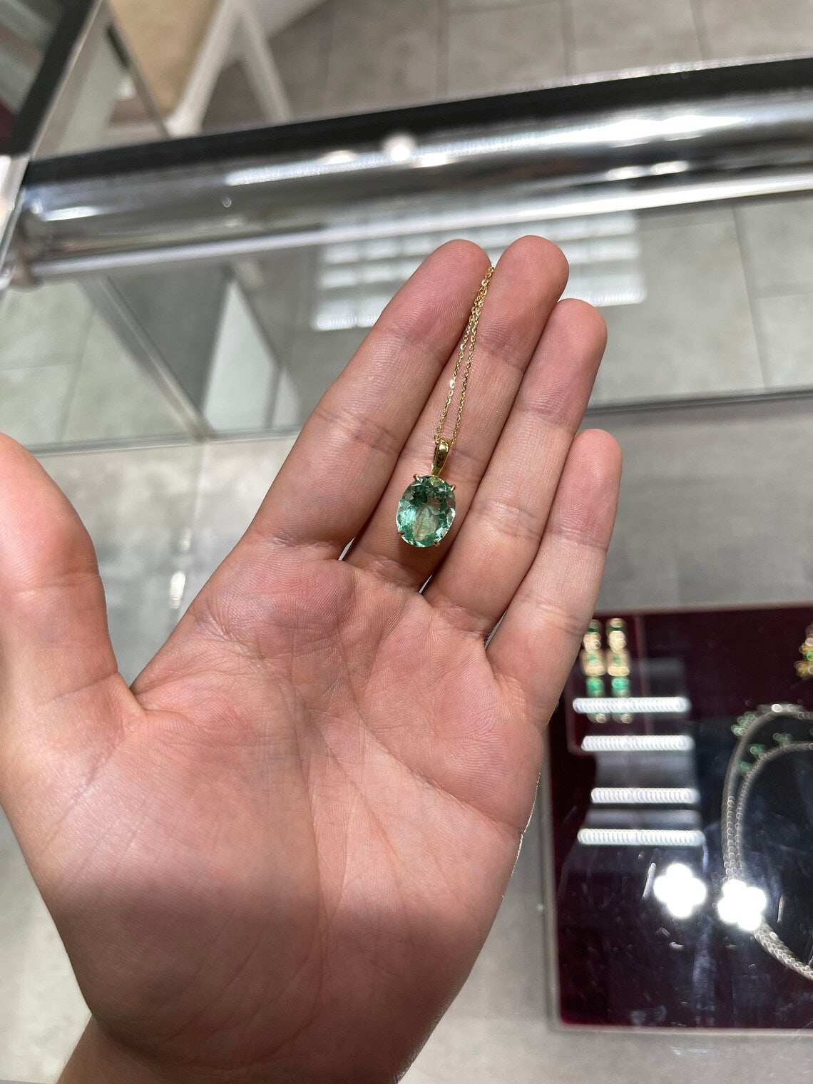 6.45ct 18K Bluish Green High Transparency Oval Colombian Emerald 4-Pro