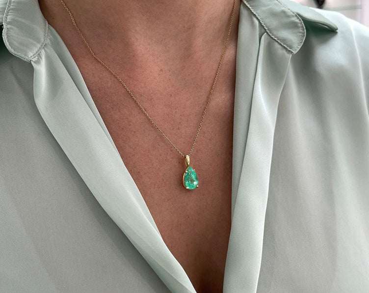 4.54 Carat Natural Rich Green Emerald Pear Necklace 14K