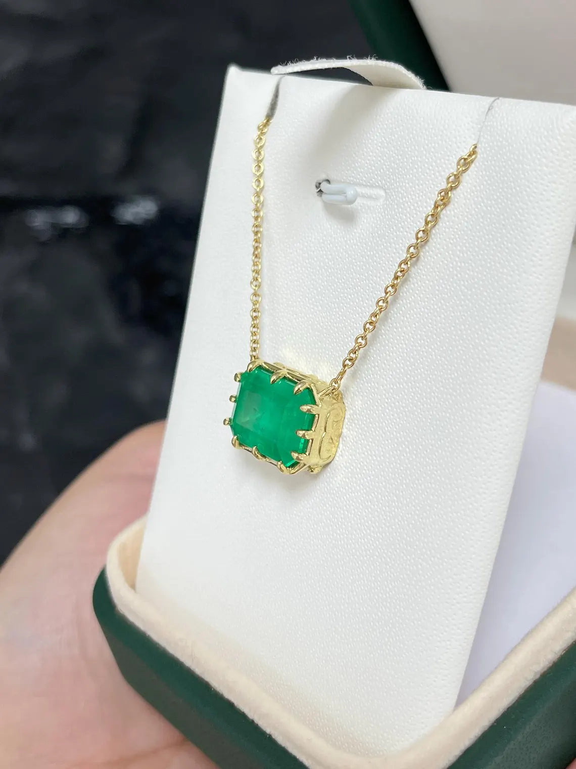 8.52ct Natural Emerald Cut Colombian Emerald Vintage Pendant Necklace