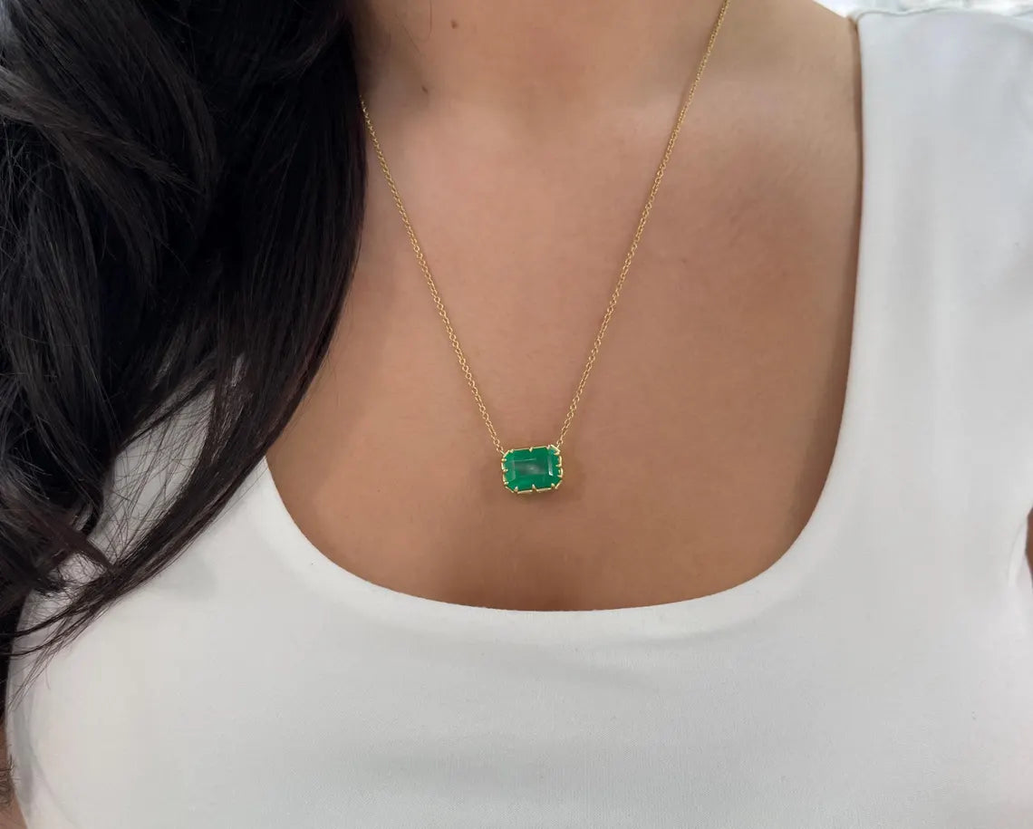 8.52ct Natural Emerald Cut Colombian Emerald Vintage Pendant Necklace