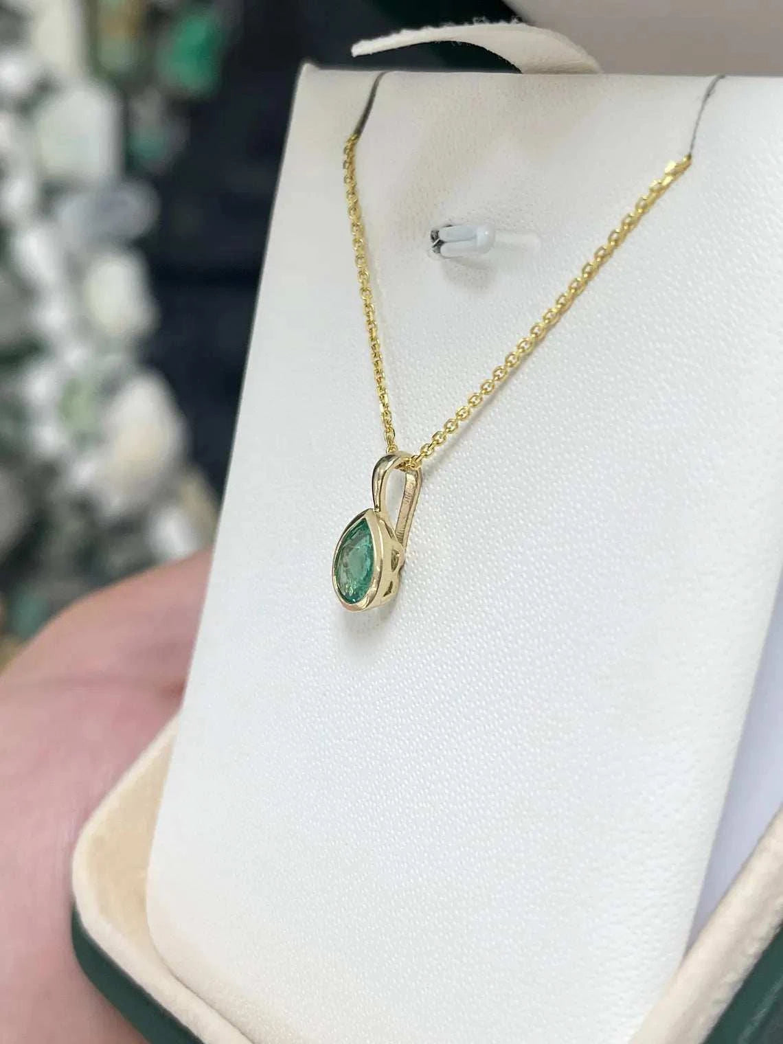 1.0ct Natural Pear Cut Emerald Solitaire Pendant Charm for May Birthday
