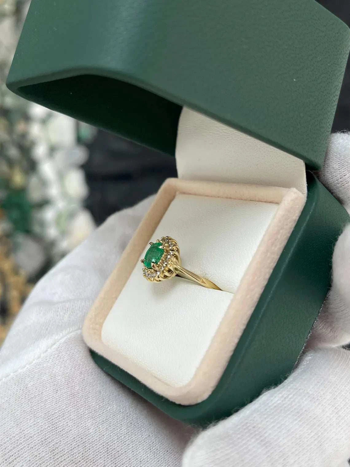 1.05ct Radiates Vivid Green Oval Emerald Halo Ring with Diamond Sparkle