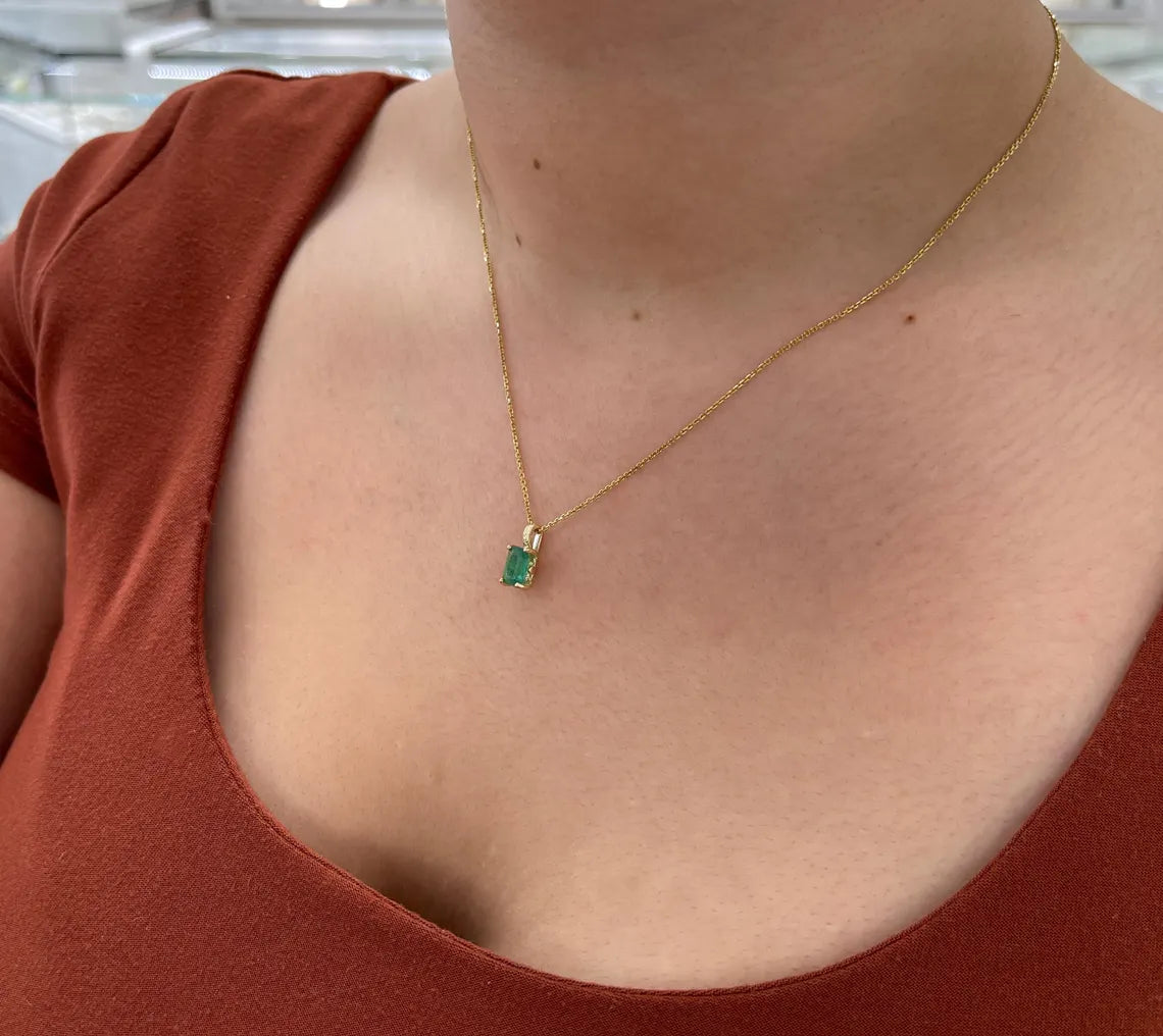 3.50ct Natural Emerald Cut Dark Green Emerald Pendant Necklace Floral