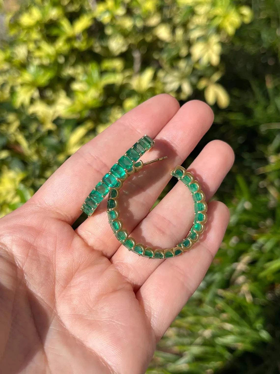 20.69ct Grand Natural Emerald Hoop Earrings Showcase East West Settings