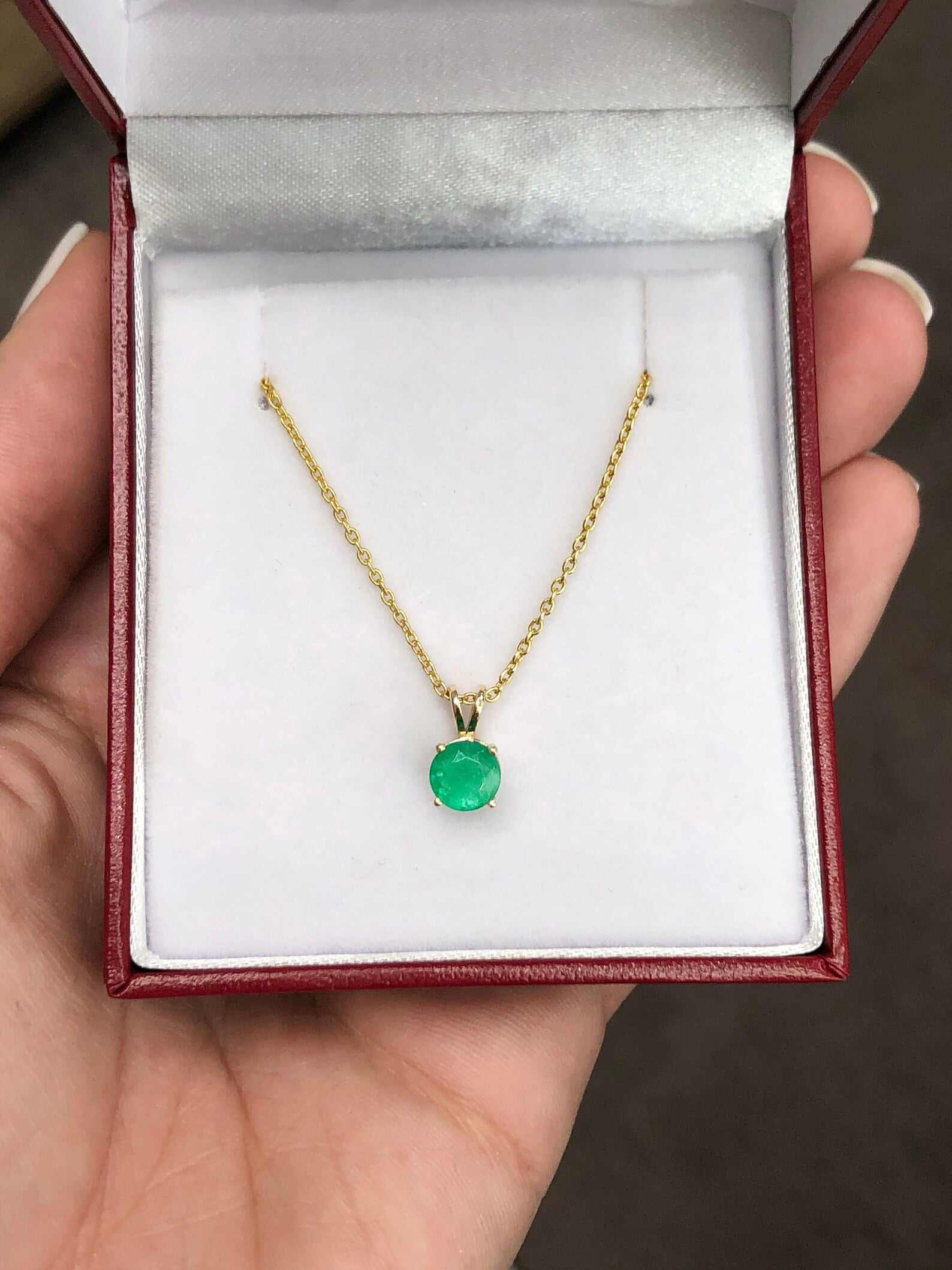 0.90 Carat Round Emerald Solitaire Double Bail Pendant Gold 14K