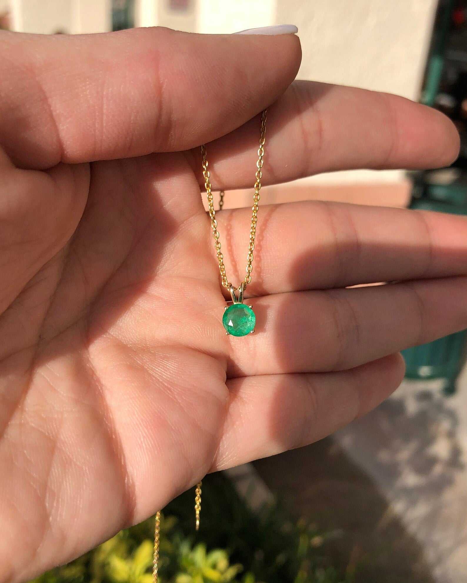 0.90 Carat Round Emerald Solitaire Double Bail Pendant Gold 14K