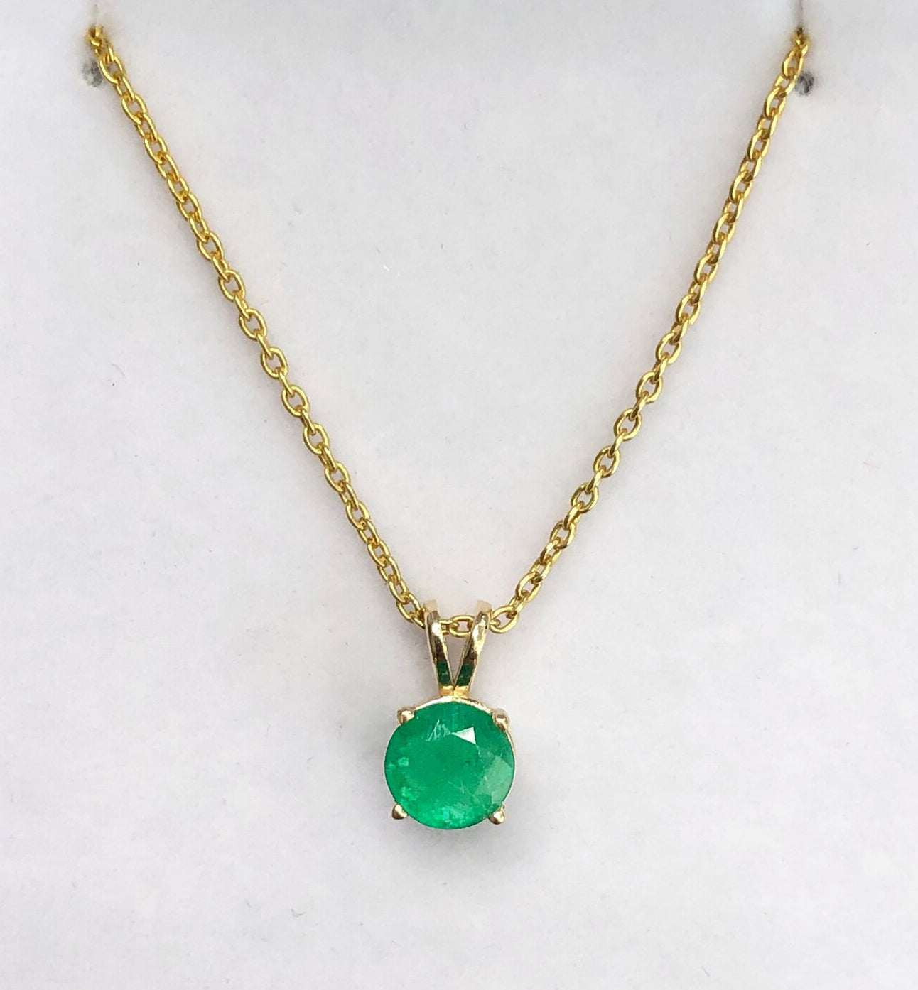 0.90 Carat Round Emerald Solitaire Double Bail Pendant Gold 14K