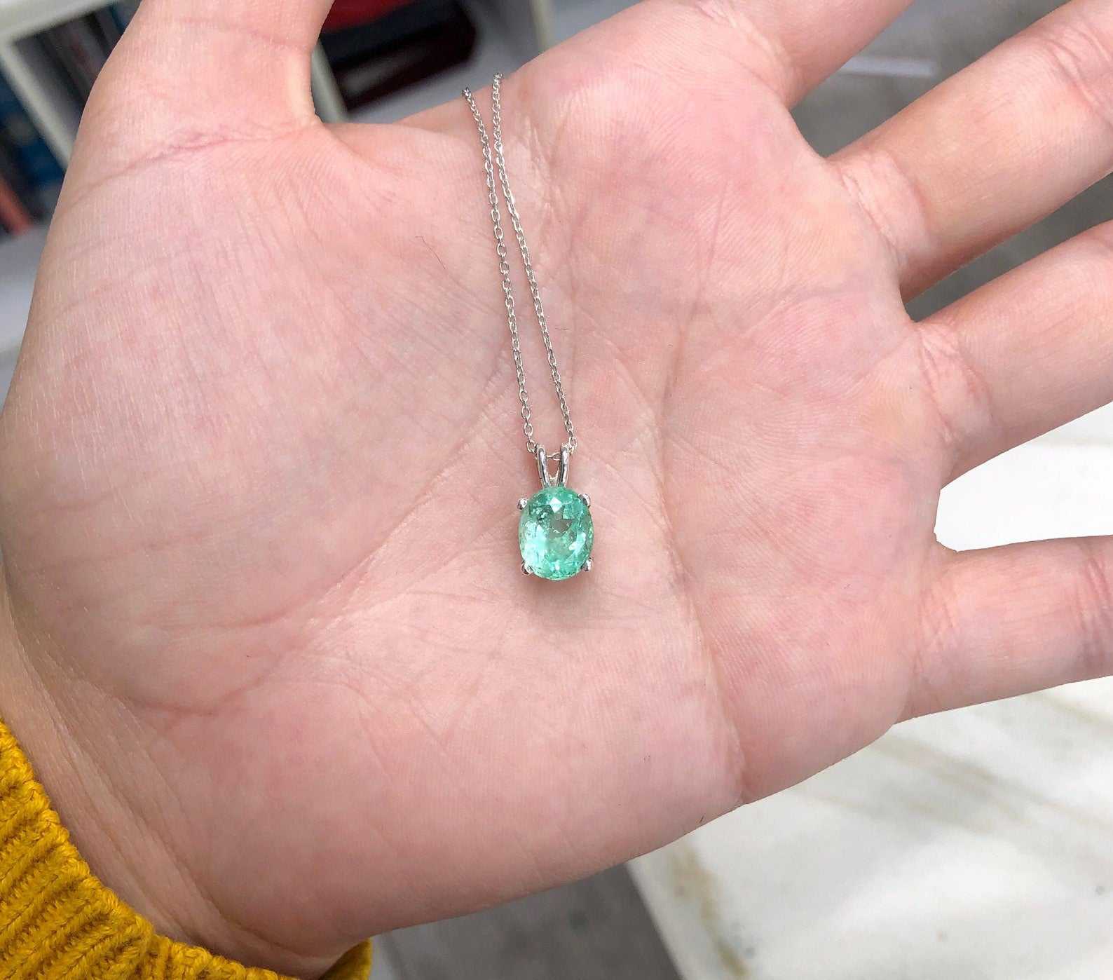 2.50 Carat Oval Emerald Sterling Silver 4 Prong Double Bail Silver Necklace 925