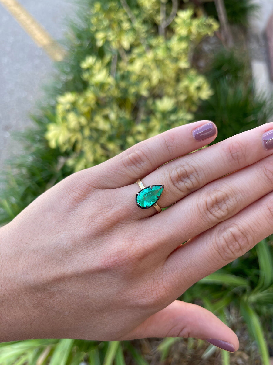 Teardrop Pear 2.97 carat  Colombian Emerald Georgian Styled Solitaire Statement Ring 18K