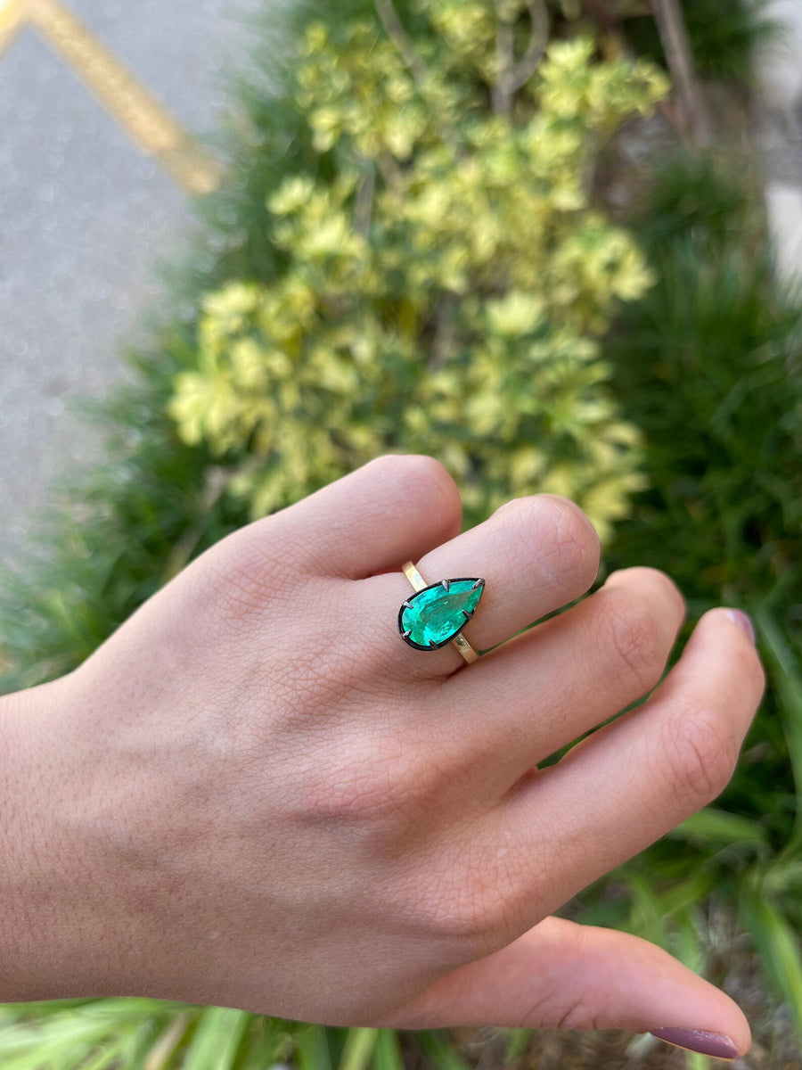 Teardrop Pear Shape 2.97 carat Colombian Emerald Georgian Styled Solitaire Statement Ring 18K