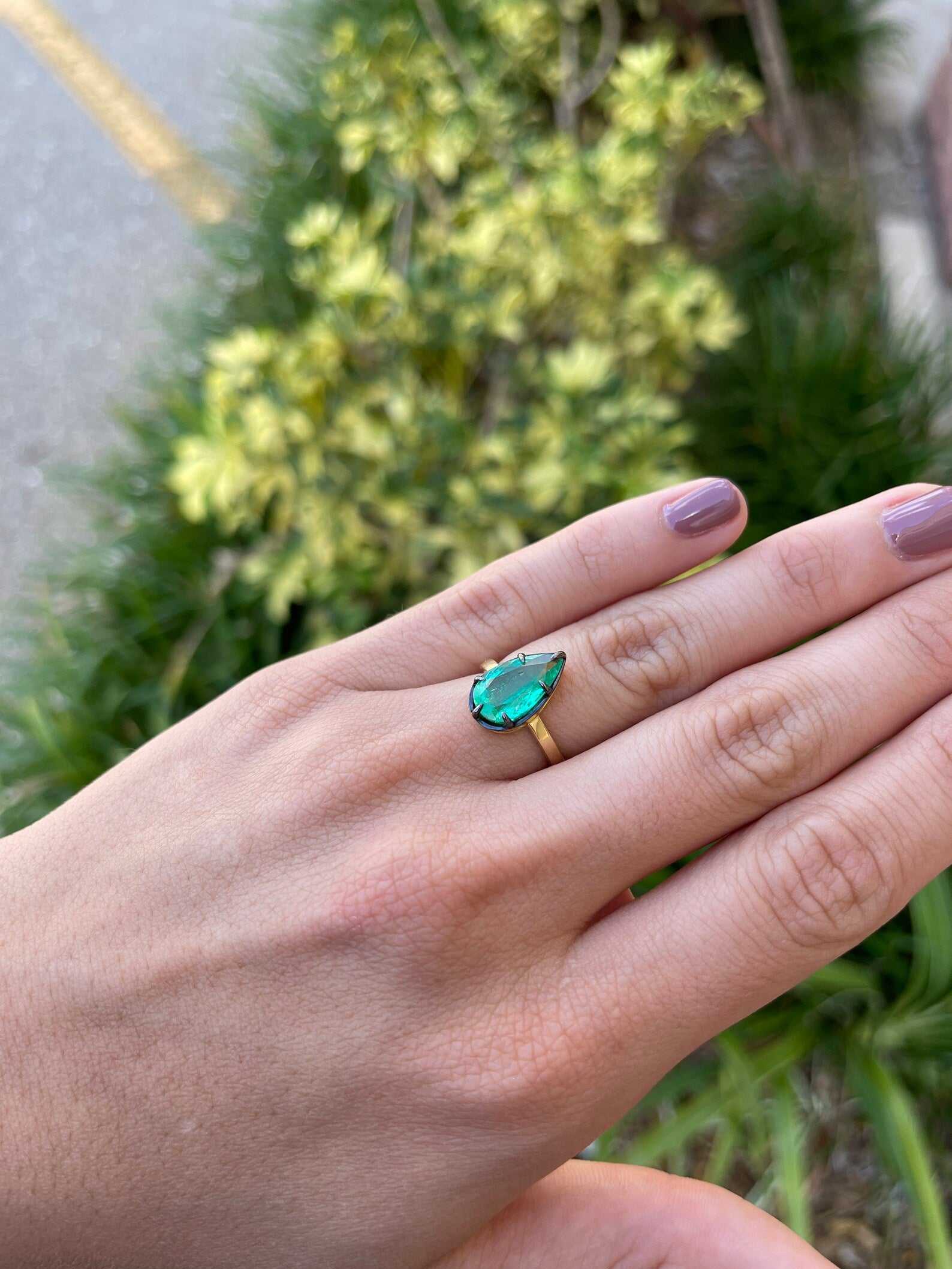 3.0ct Teardrop Colombian Emerald Georgian Styled Solitaire Statement Ring 18K