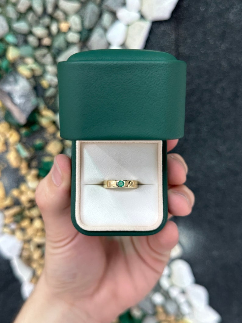 14K Gold Wide Solitaire Band - Captivating 0.10ct Round Emerald Pinky Ring (4mm)
