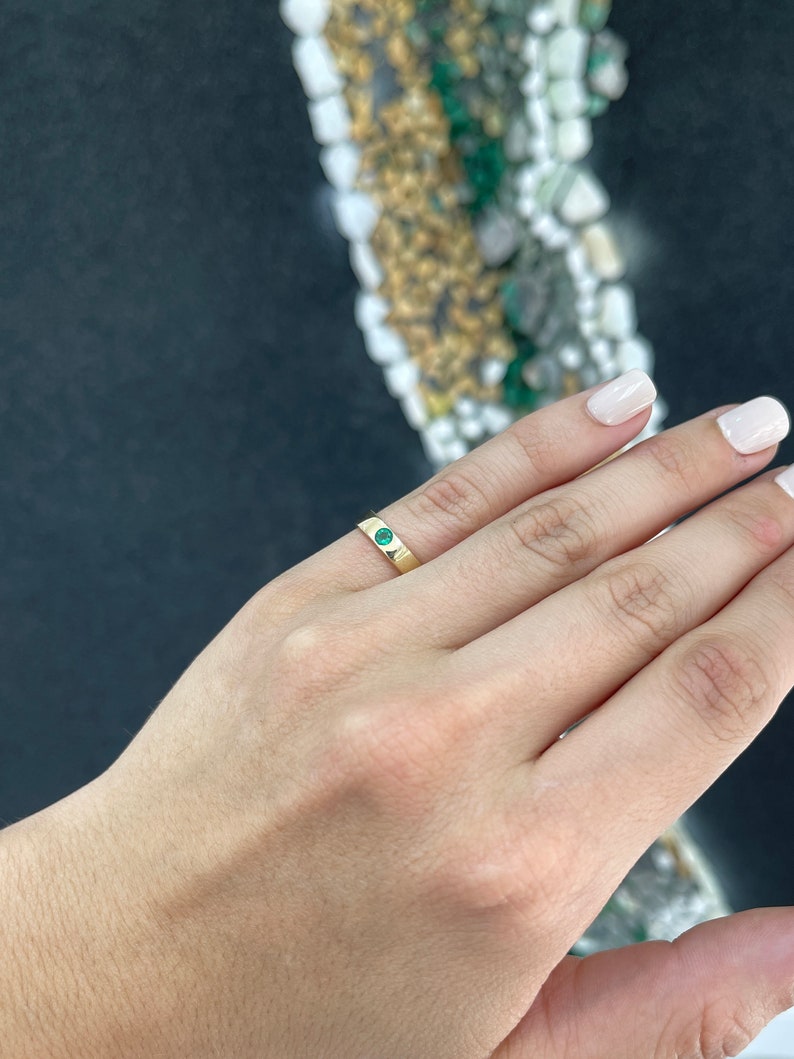 Sophisticated Style: 14K Gold Wide Solitaire Band with 0.10ct Round Emerald Pinky Ring