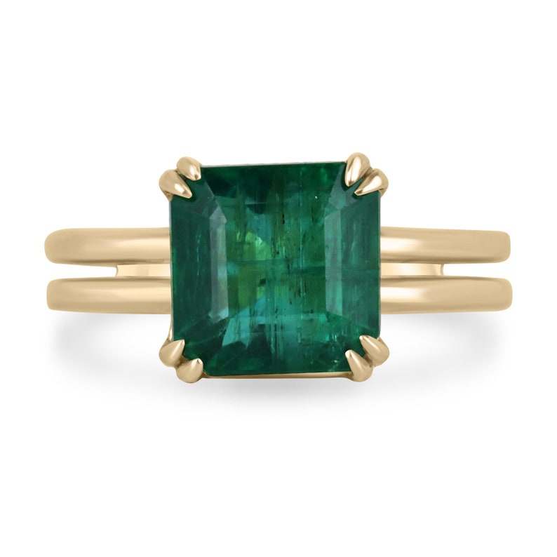 4.20ct 18K gold ring with Asscher cut vivid green emerald solitaire and double claw prong setting